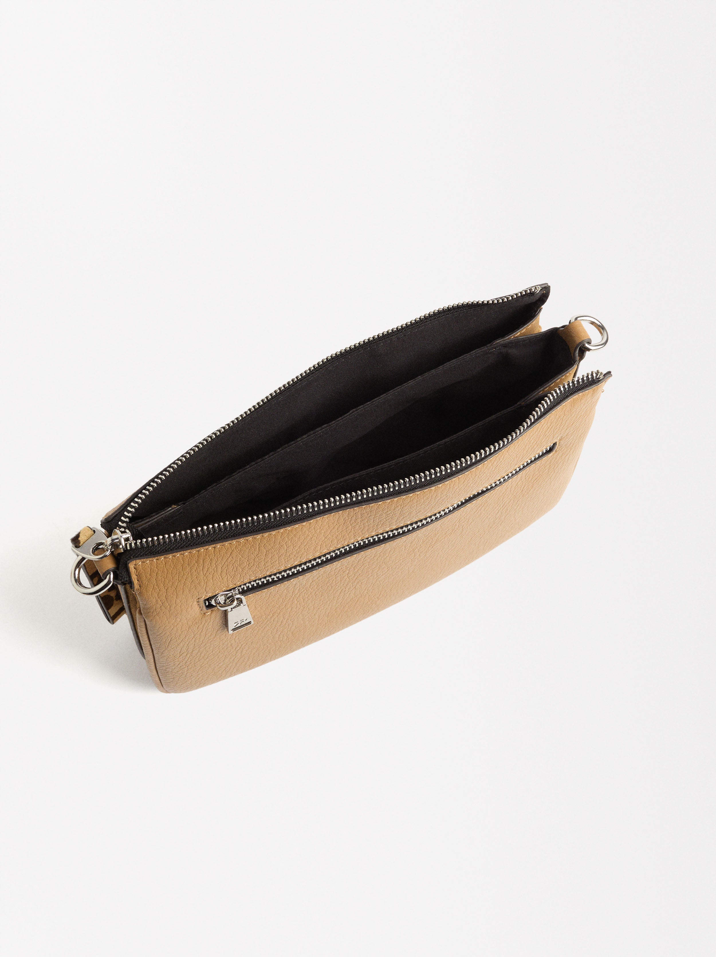 Bolso Bandolera Con Detalle De Piel Y Estampado De Leopardo