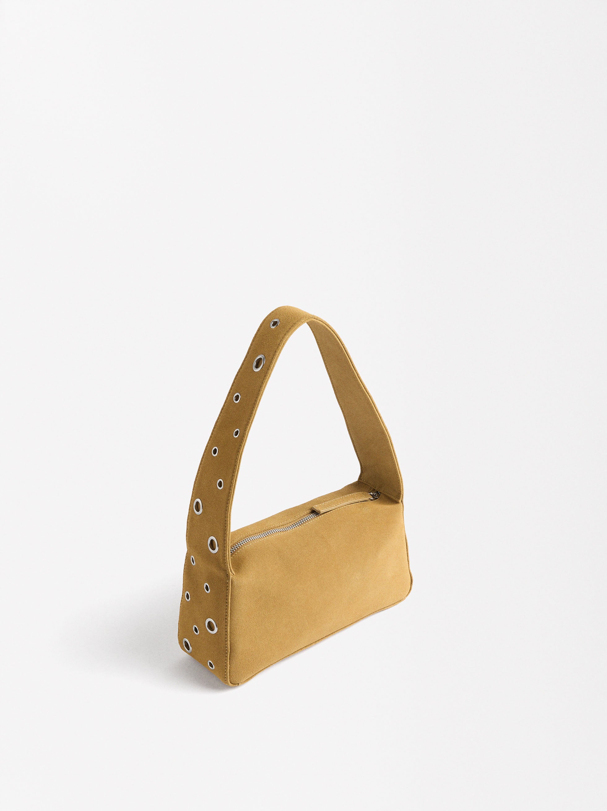 Bolso De Hombro De Piel Con Detalle De Tachuelas