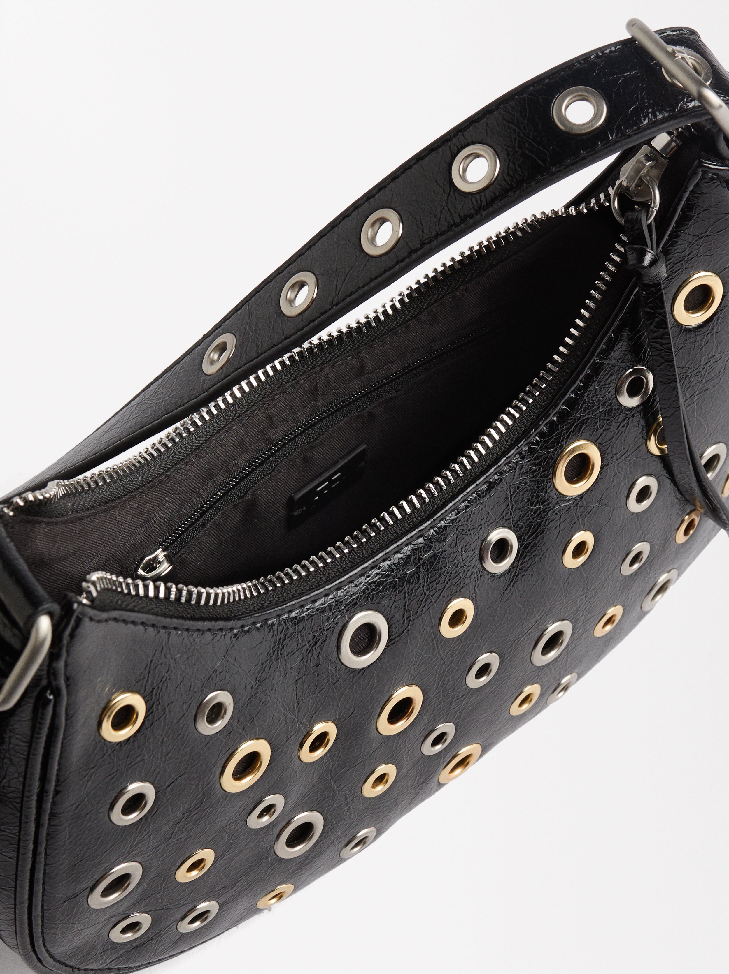 Bolso De Hombro Con Tachuelas