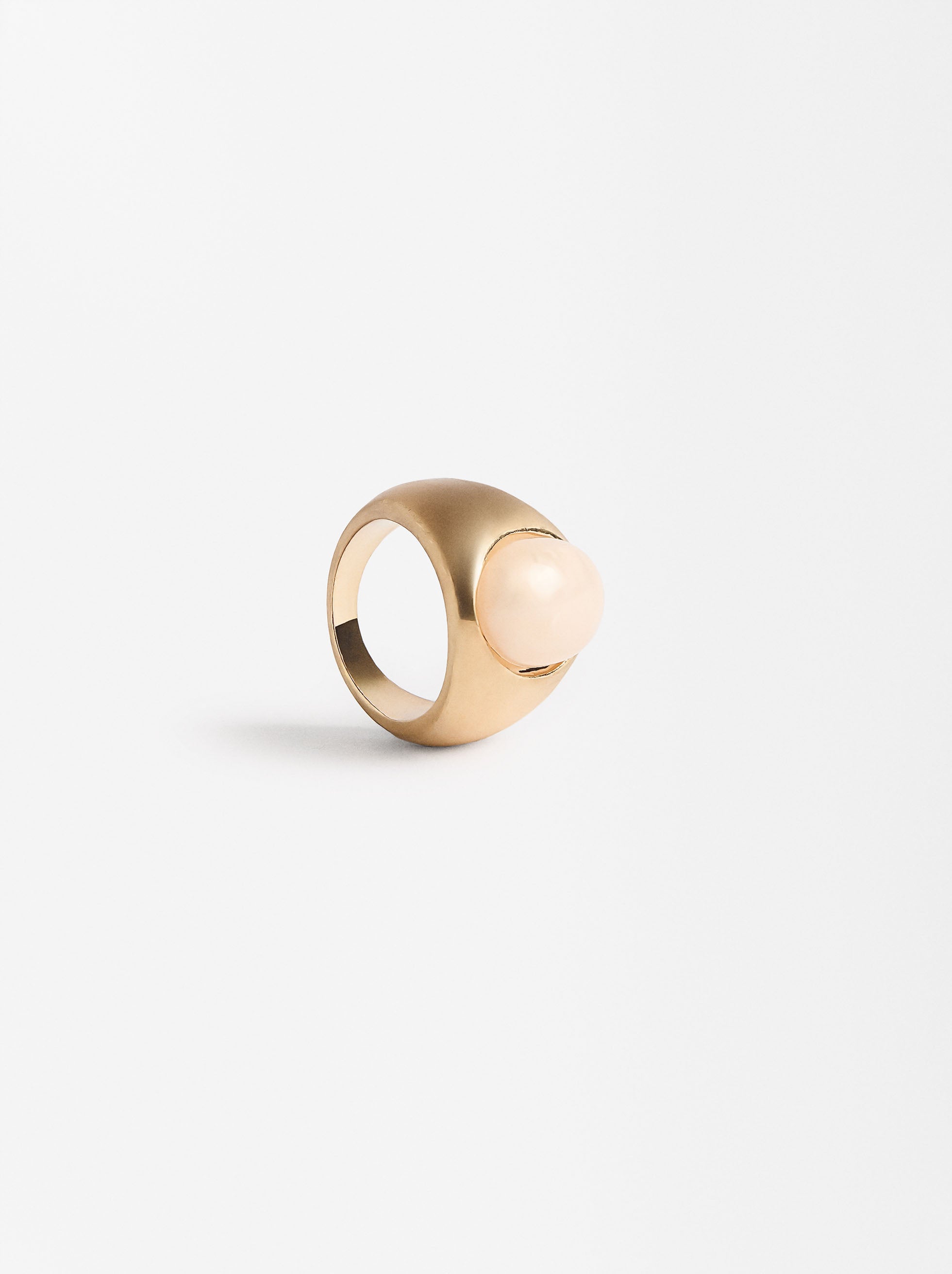 Anillo Ovalado Con Resina