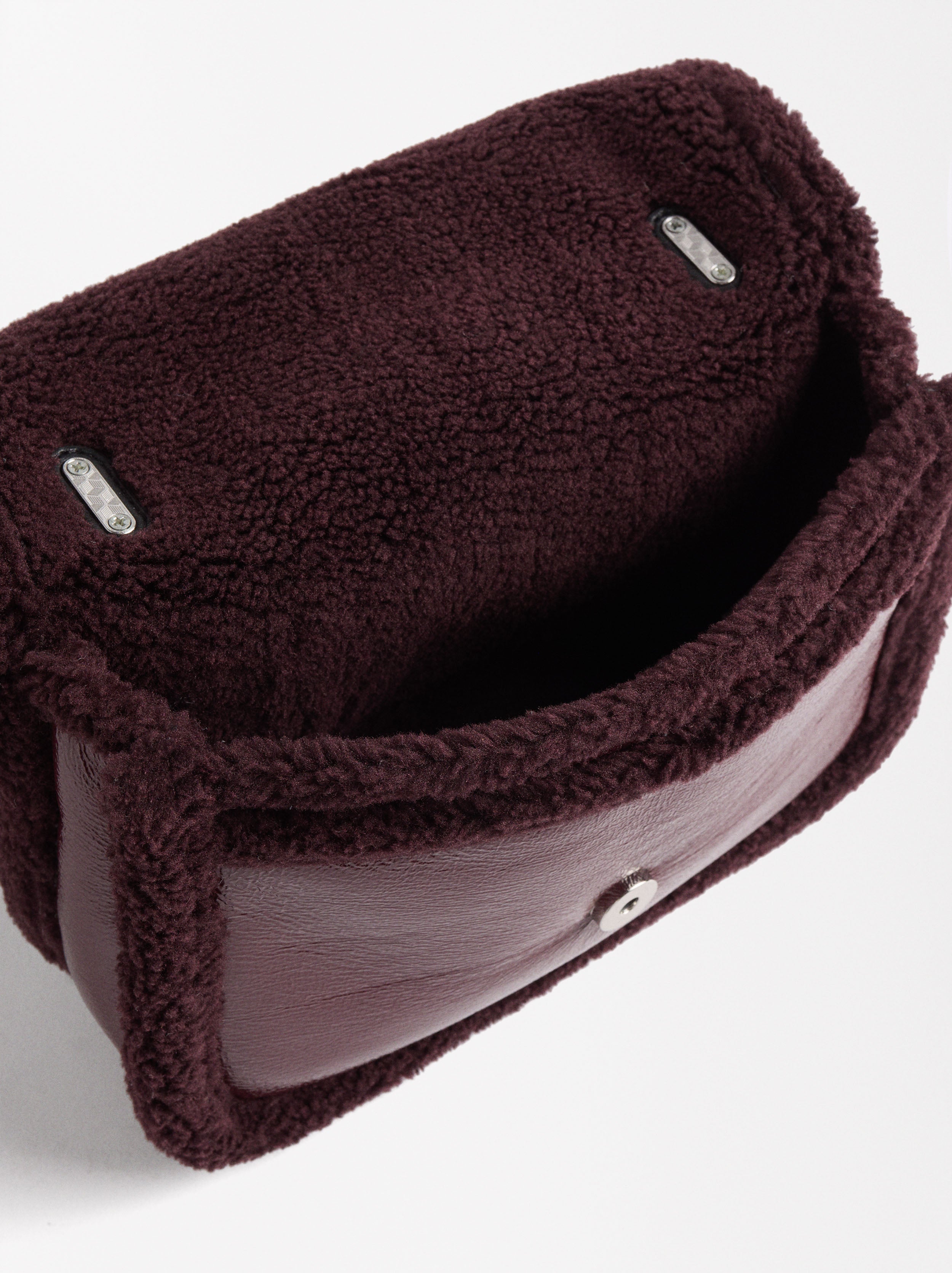 Bolso De Hombro Con Cadena Y Efecto Pelo