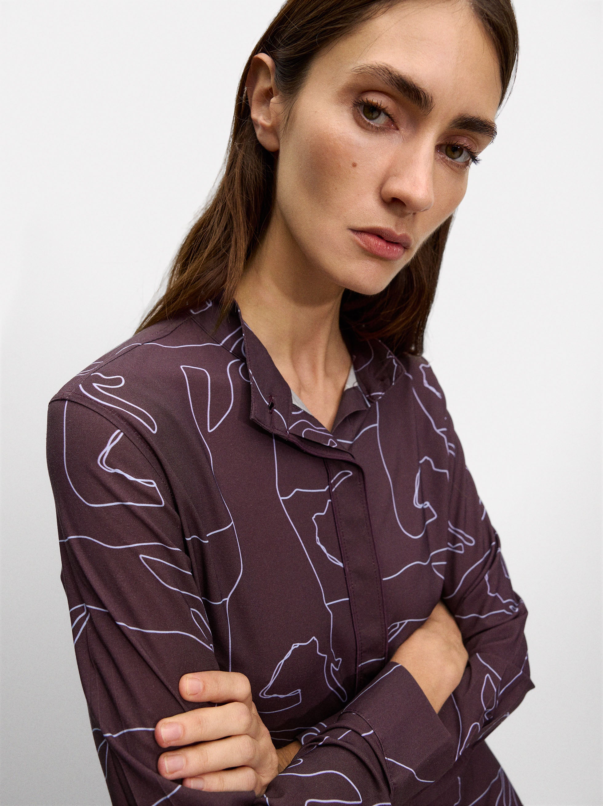 Camisa Estampada Cuello Mao