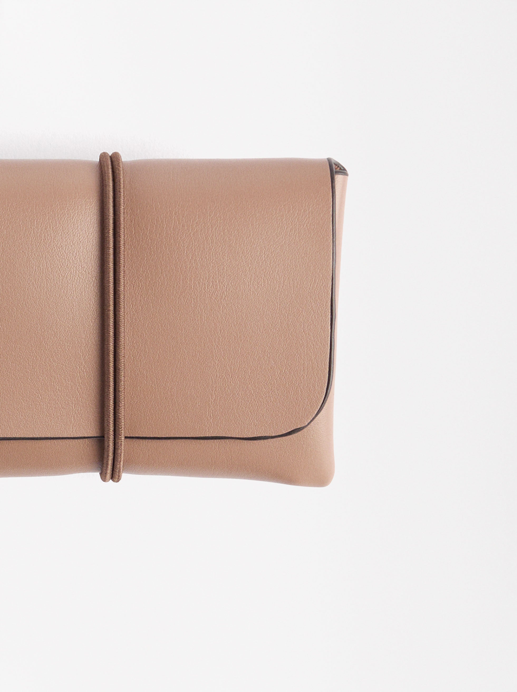 Cartera Tote Con Colgante