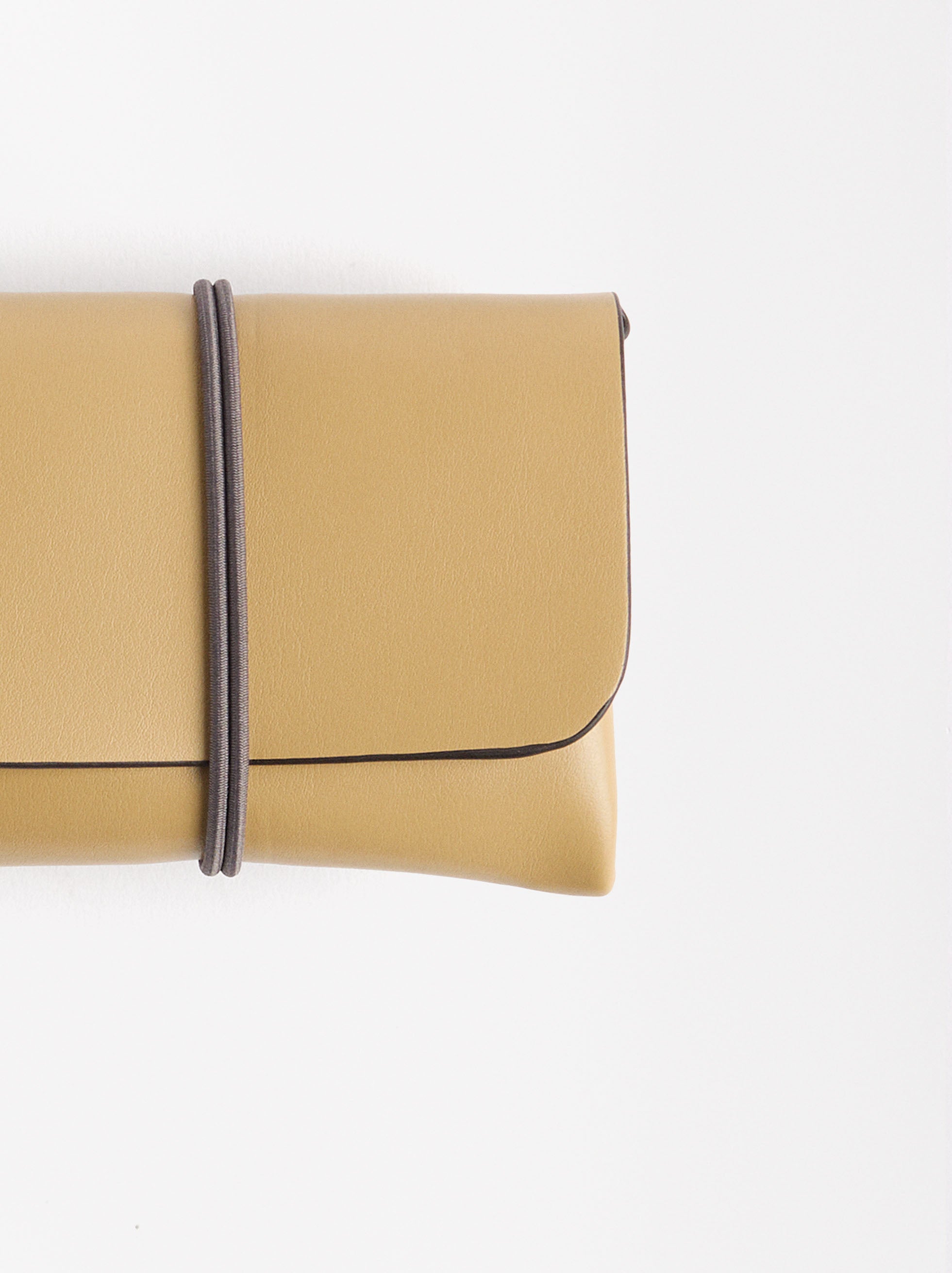 Bolso Tote Con Colgante