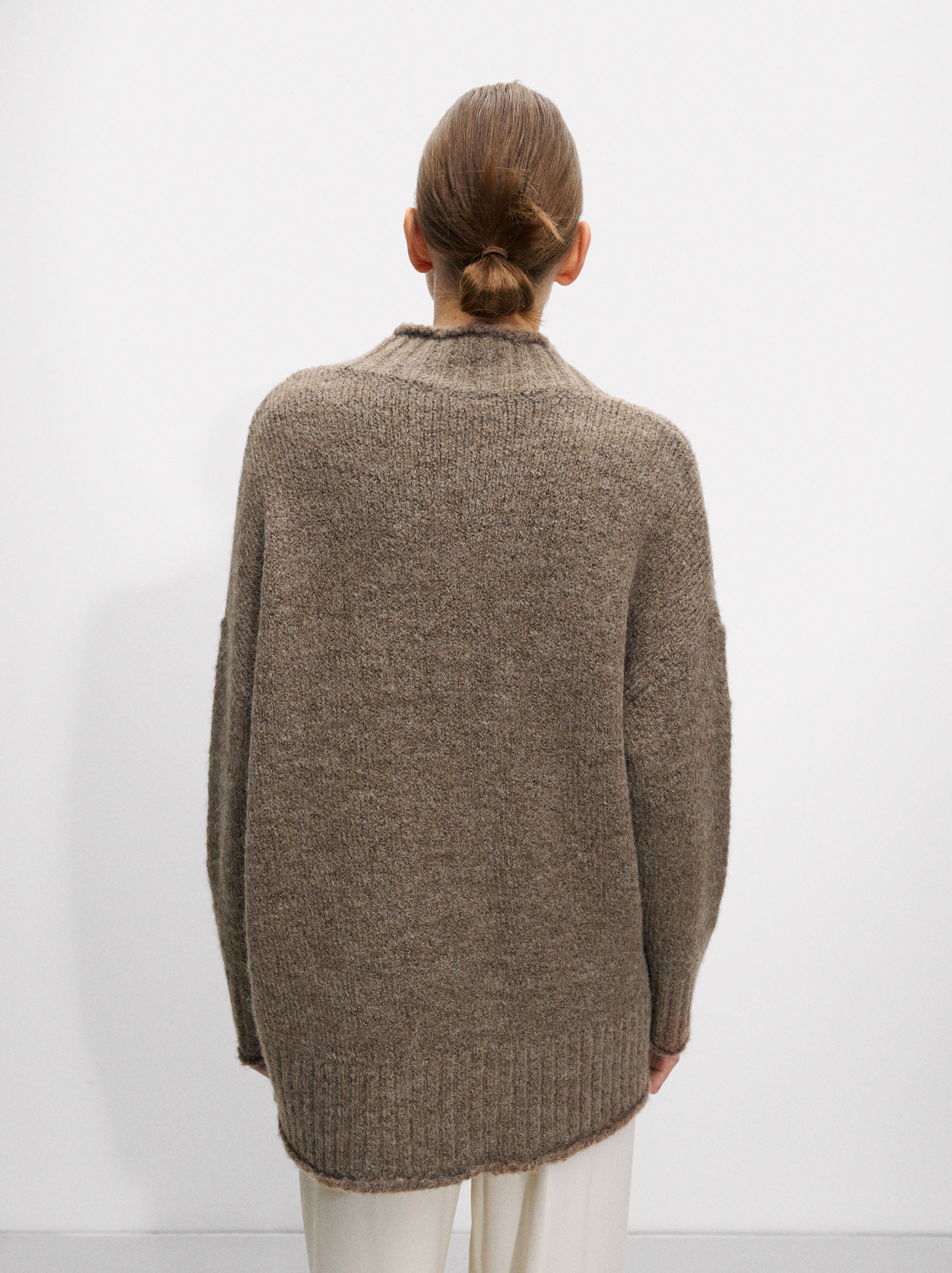 Jersey Con Lana Y Cuello Semi-Alto