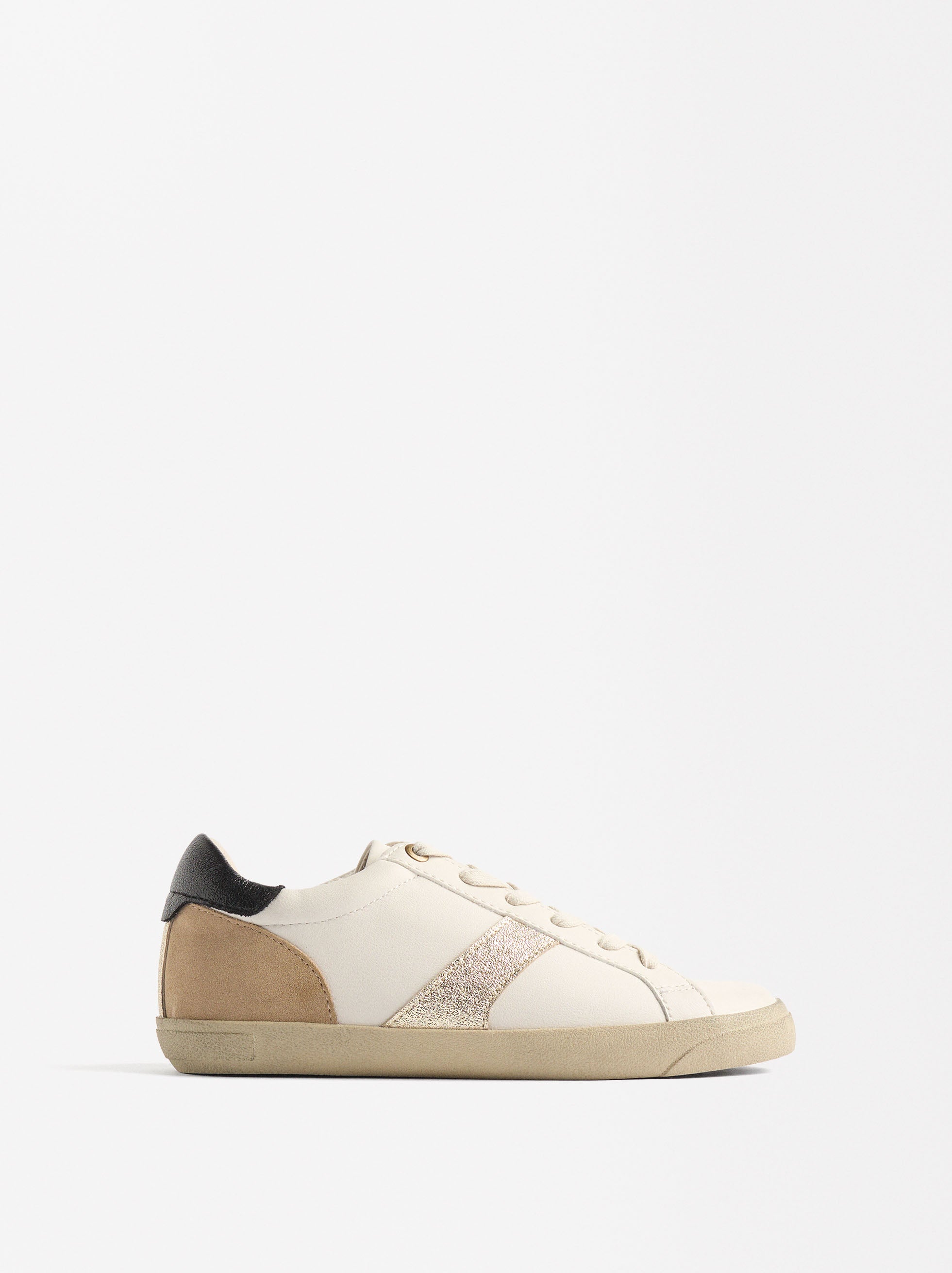 Zapatillas Con Contraste