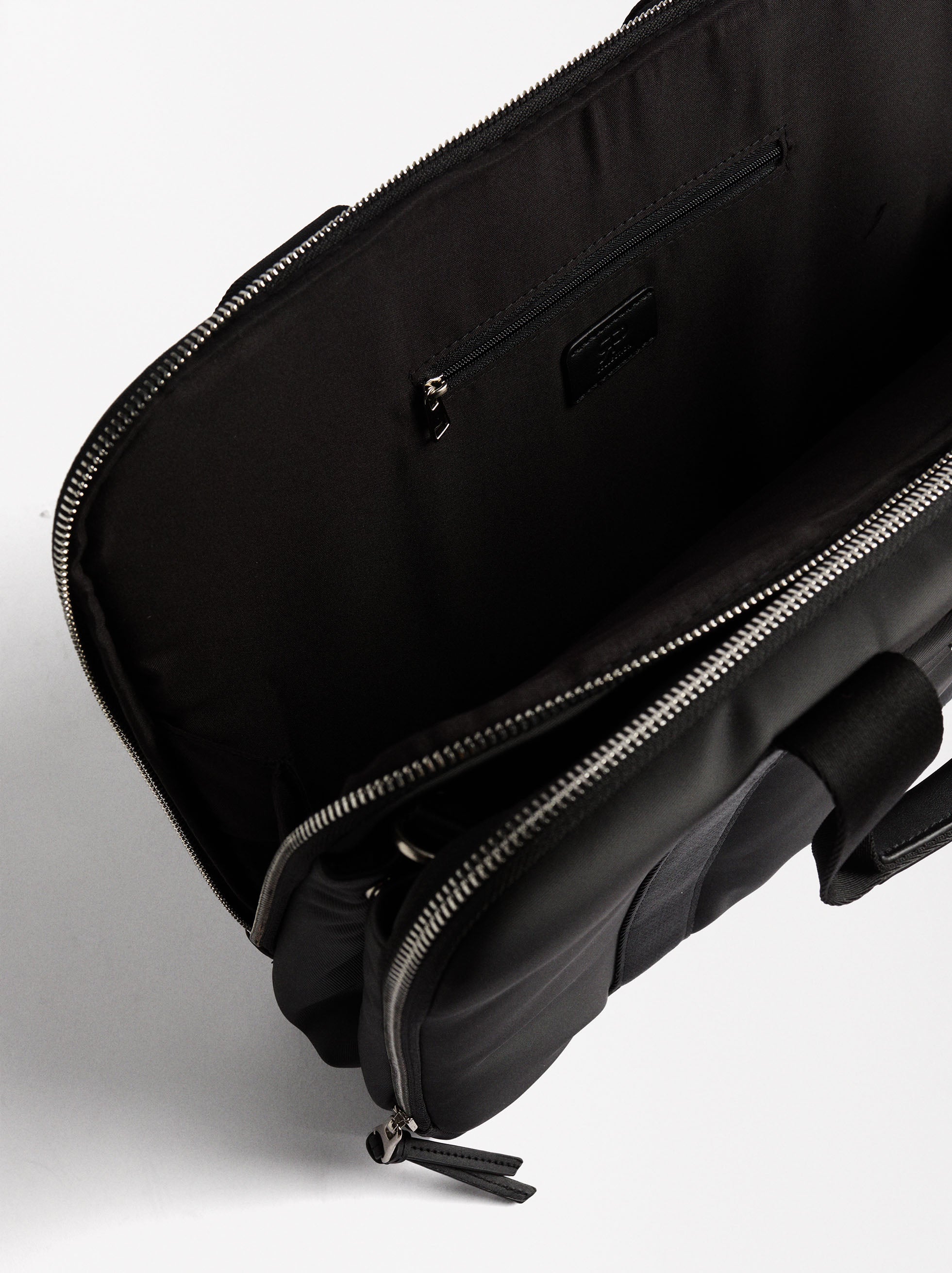 Cartera Efecto Nylon Para Portátil De 13"