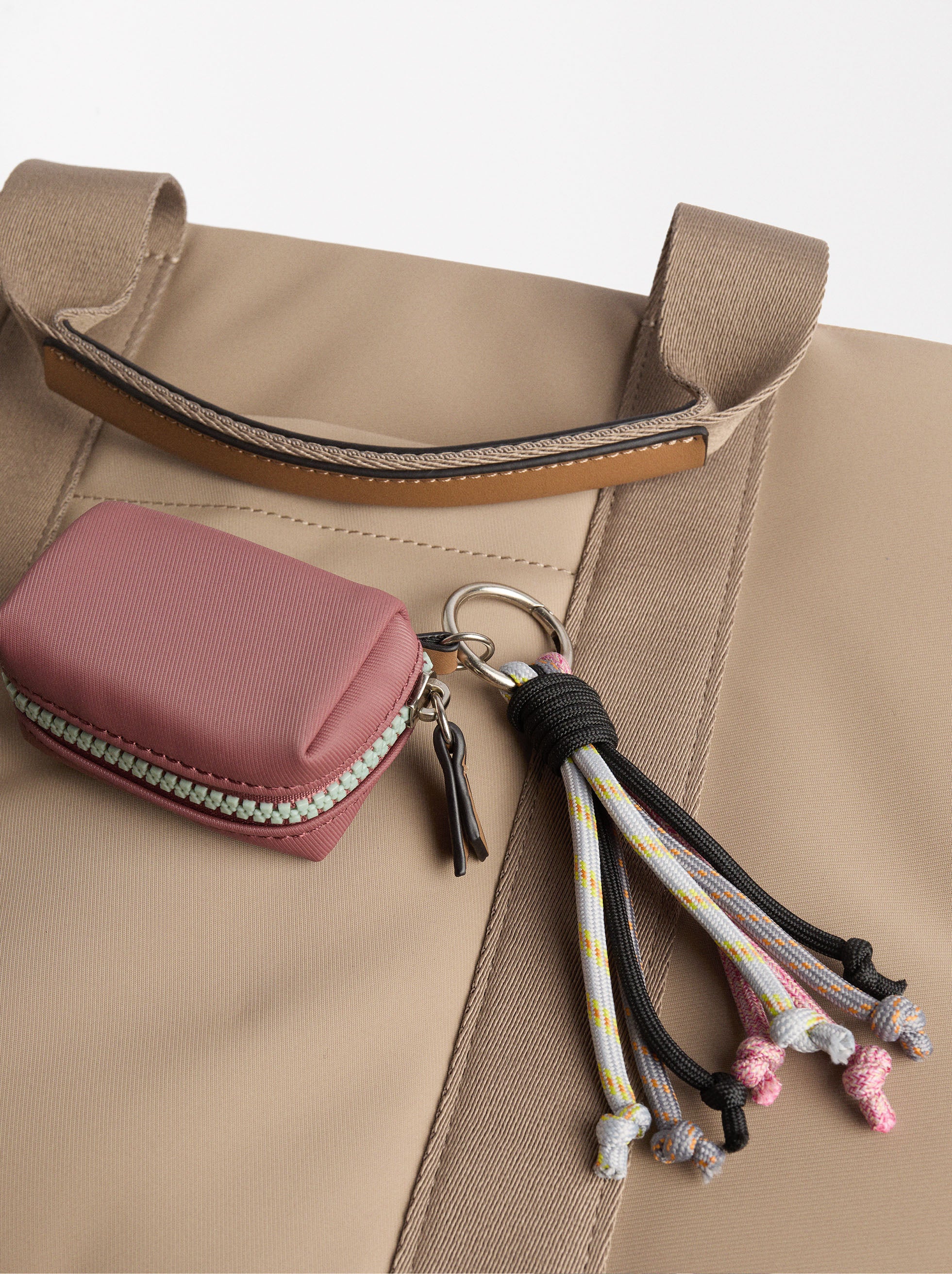 Cartera Efecto Nylon Para Portátil De 13"