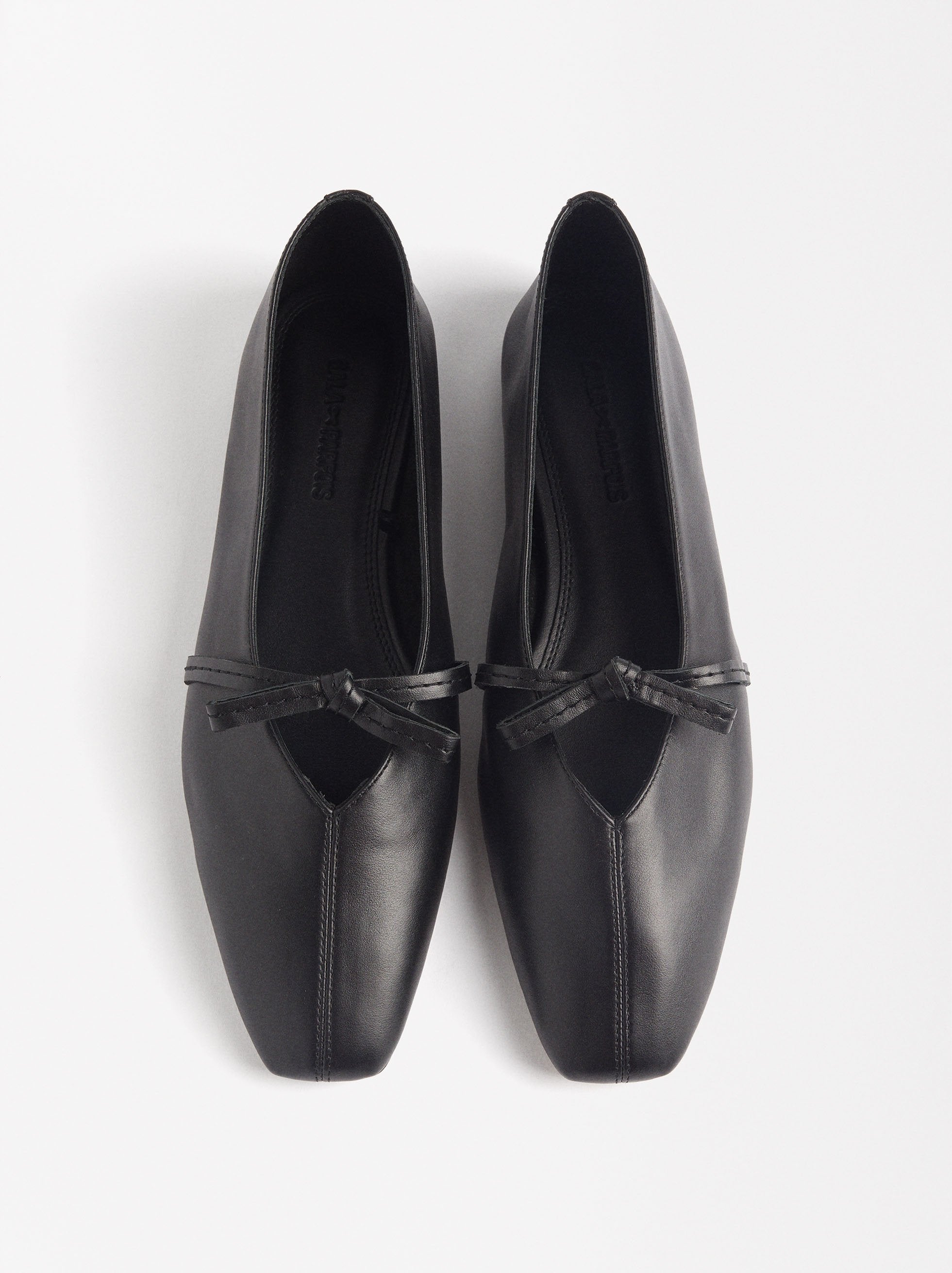 Bailarina De Piel Con Lazo