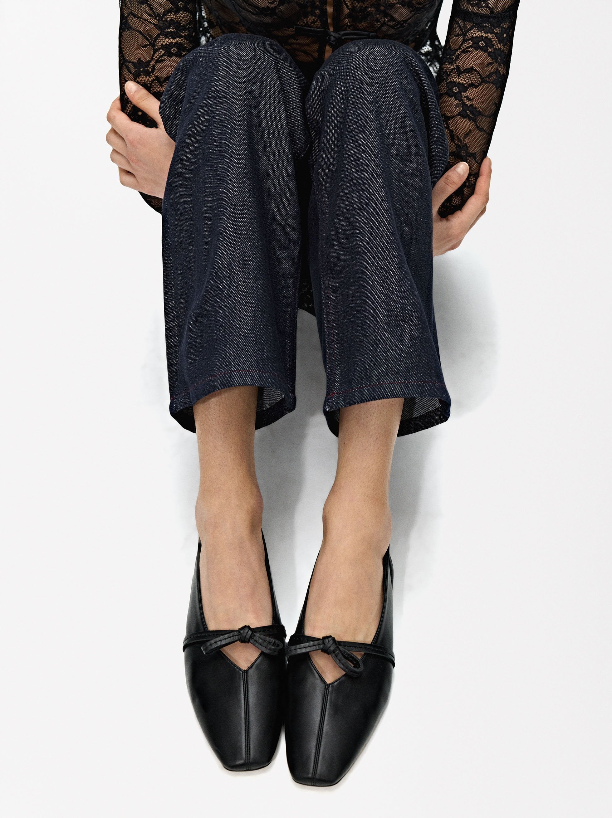 Bailarina De Piel Con Lazo