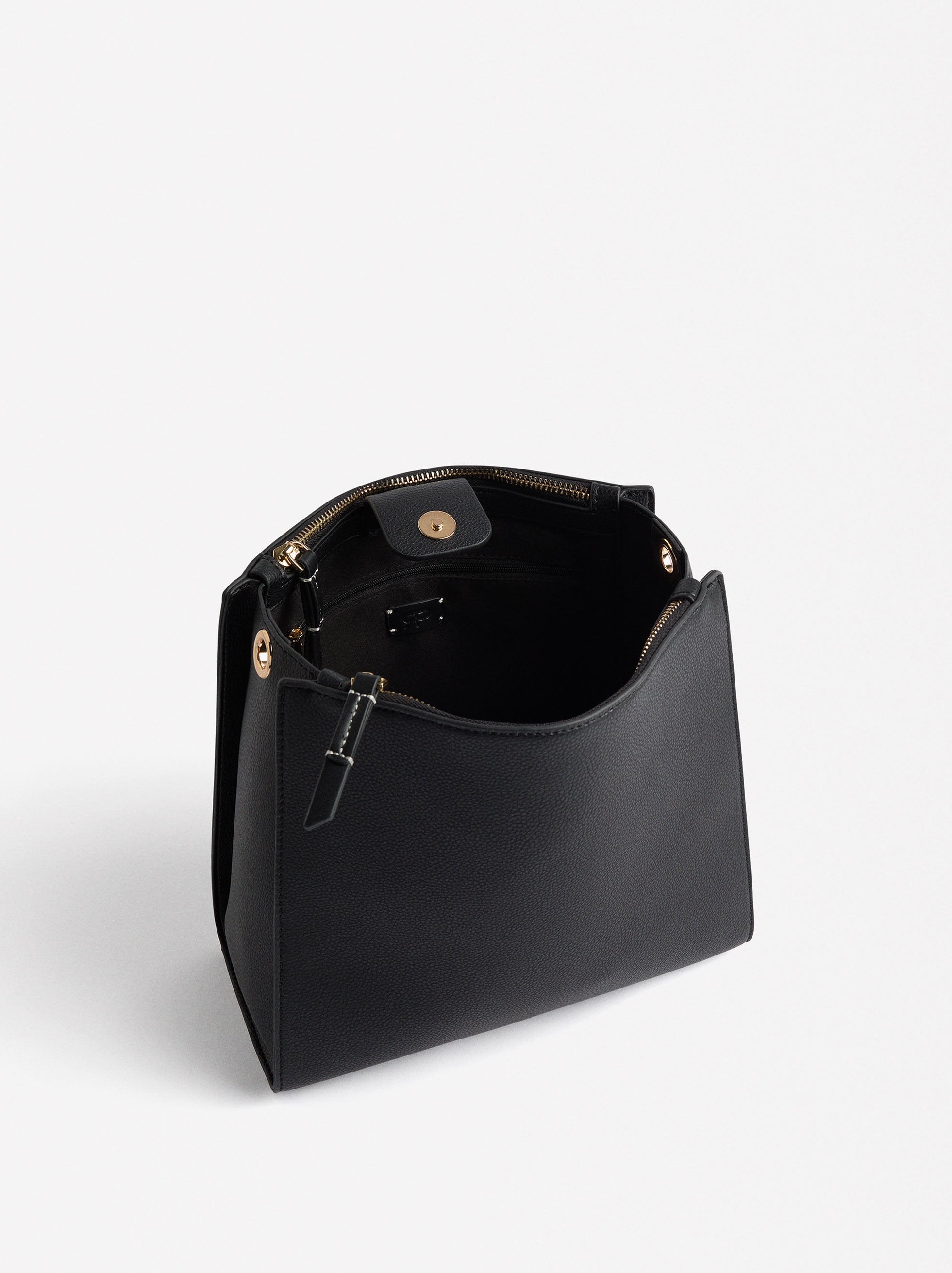 Cartera De Hombro Con Colgante