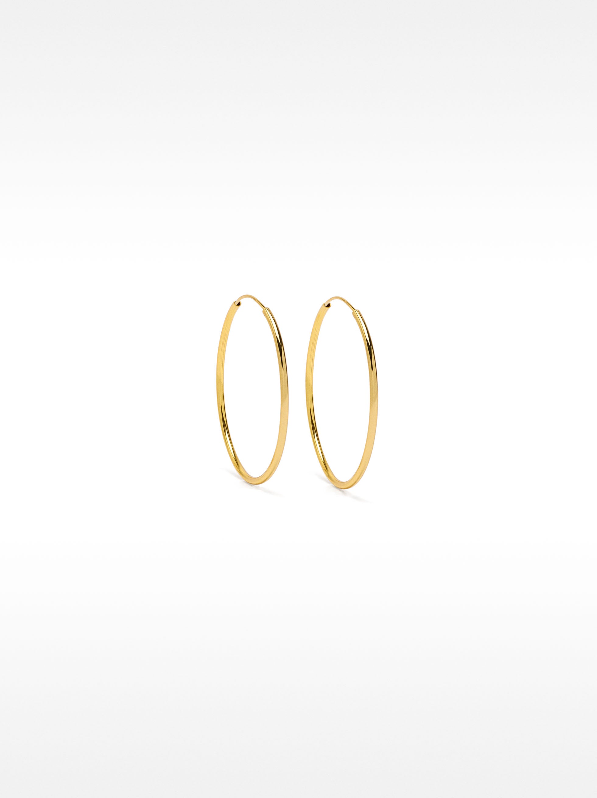 Aretes De Aro Cortos De Plata 925