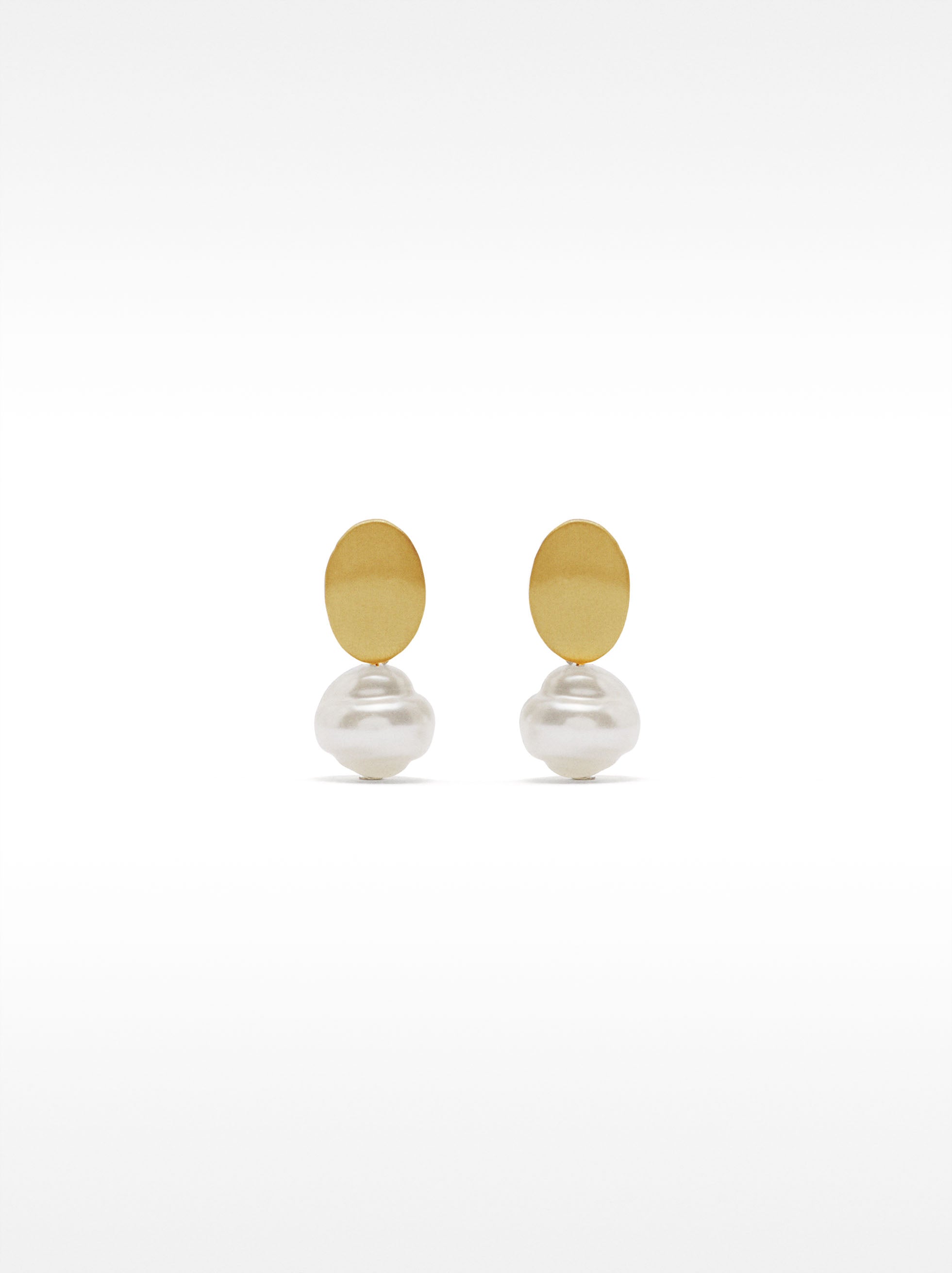 Aretes Cortos Con Perla