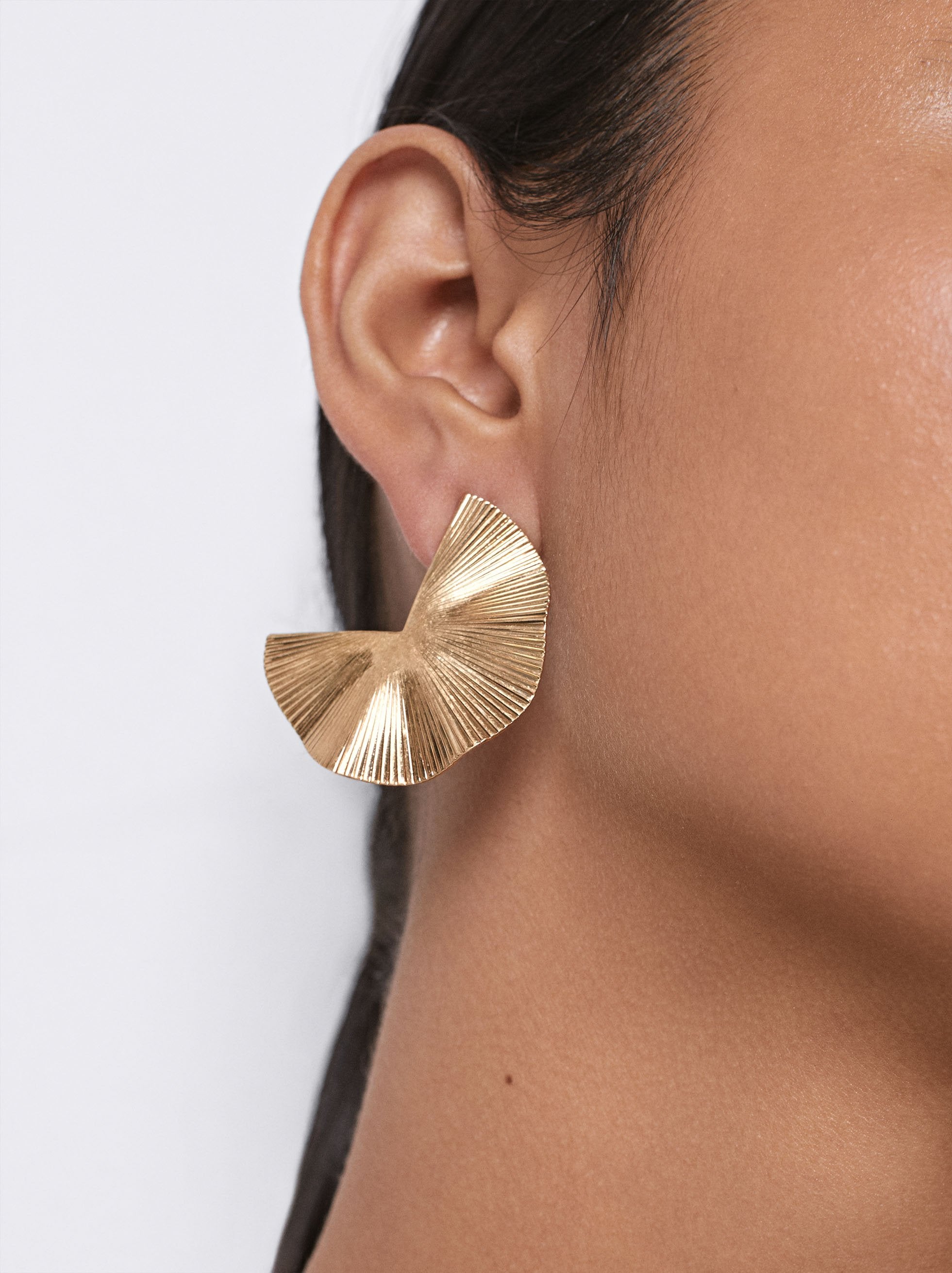 Aretes Medianos Ondulados