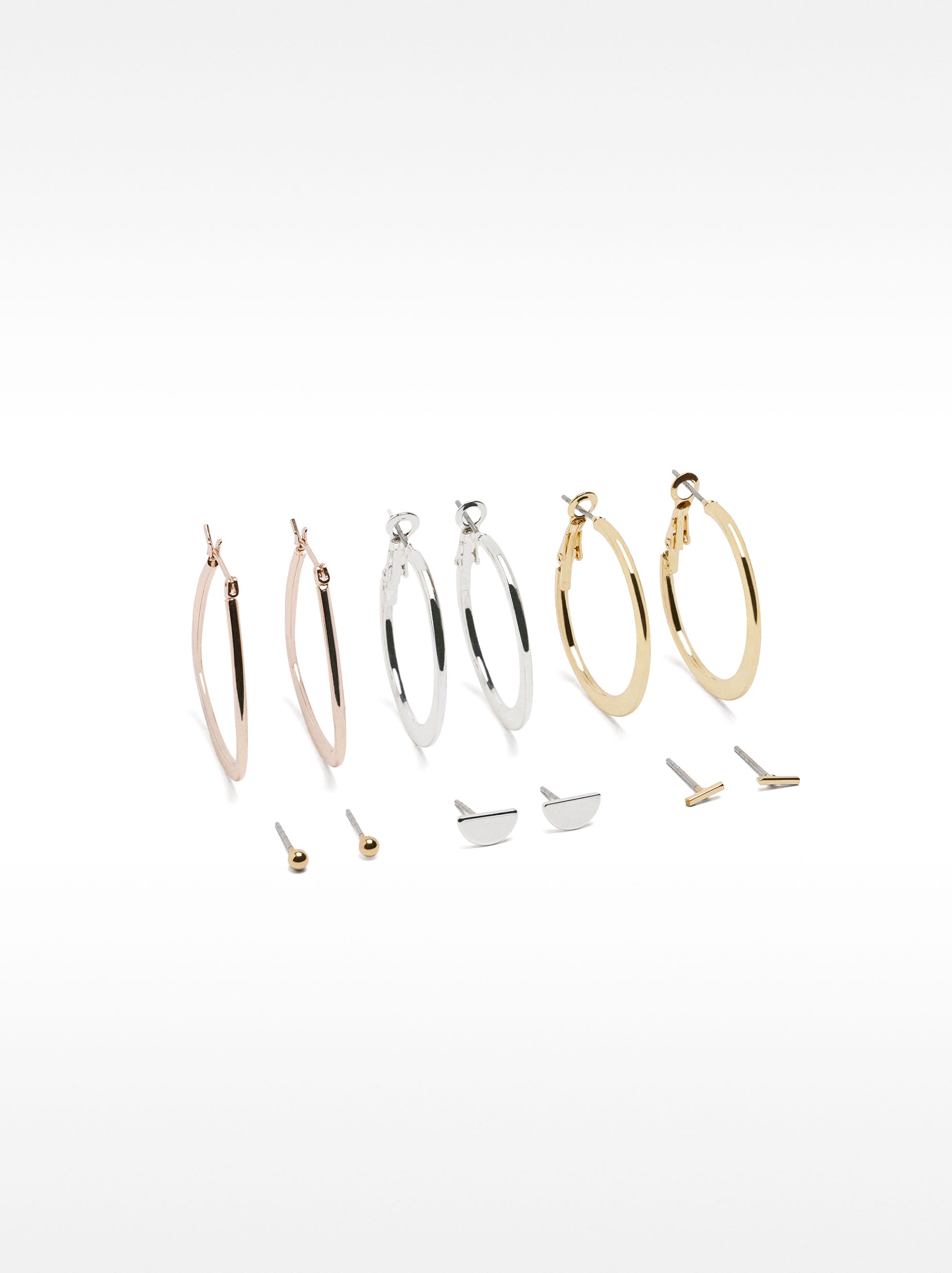 Set De Aretes Básicos