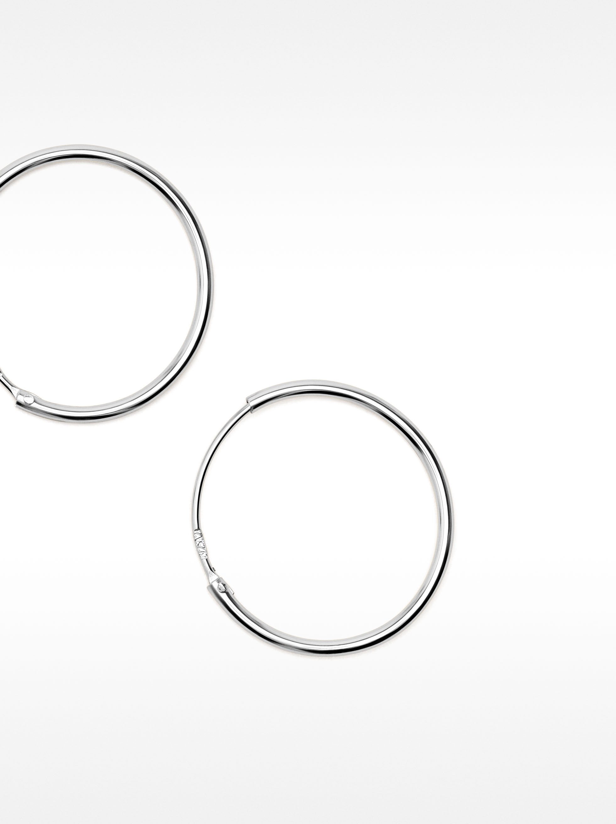 Aretes De Aro Cortos De Plata 925