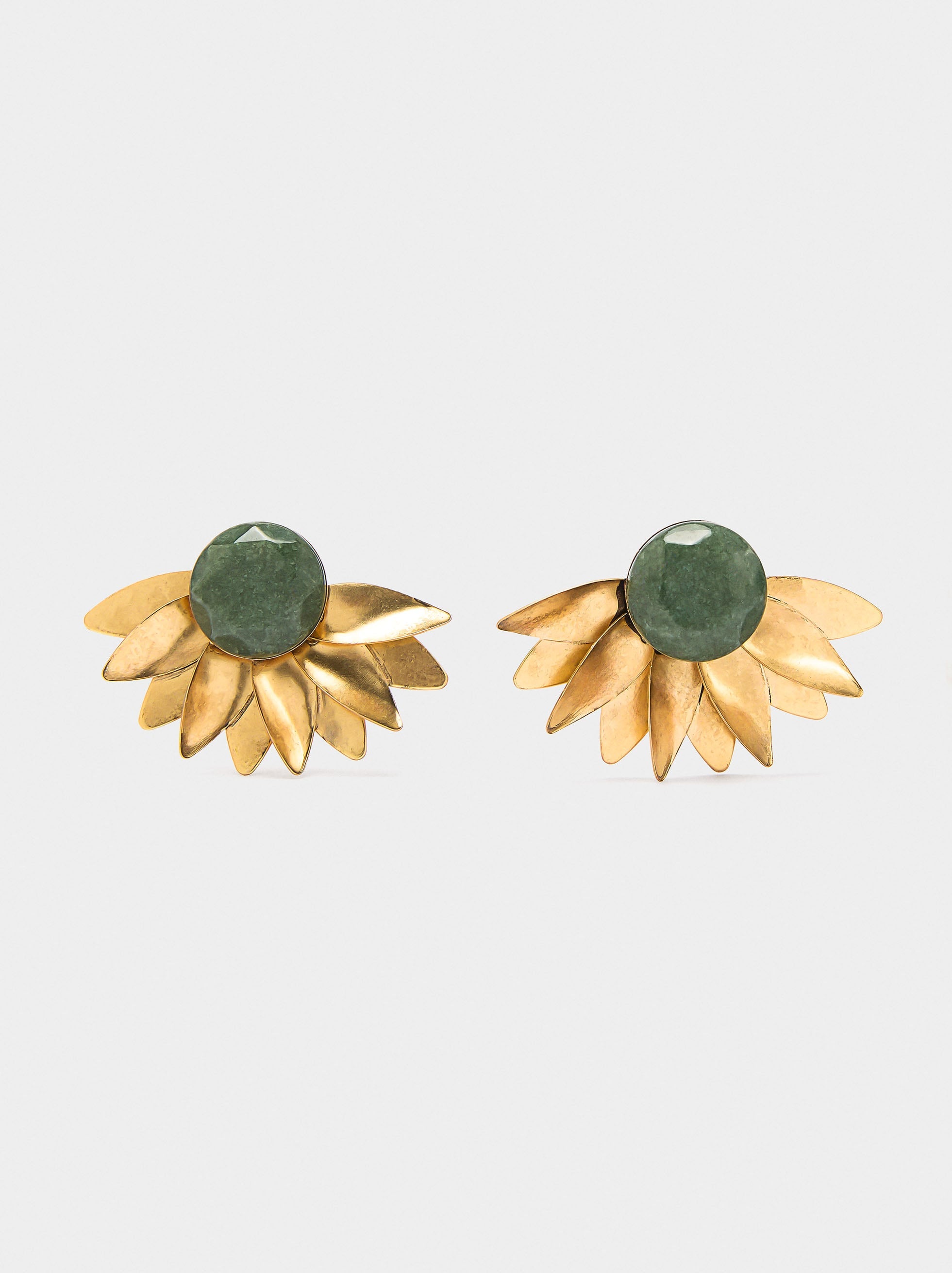 Pendientes Dorados Con Flor