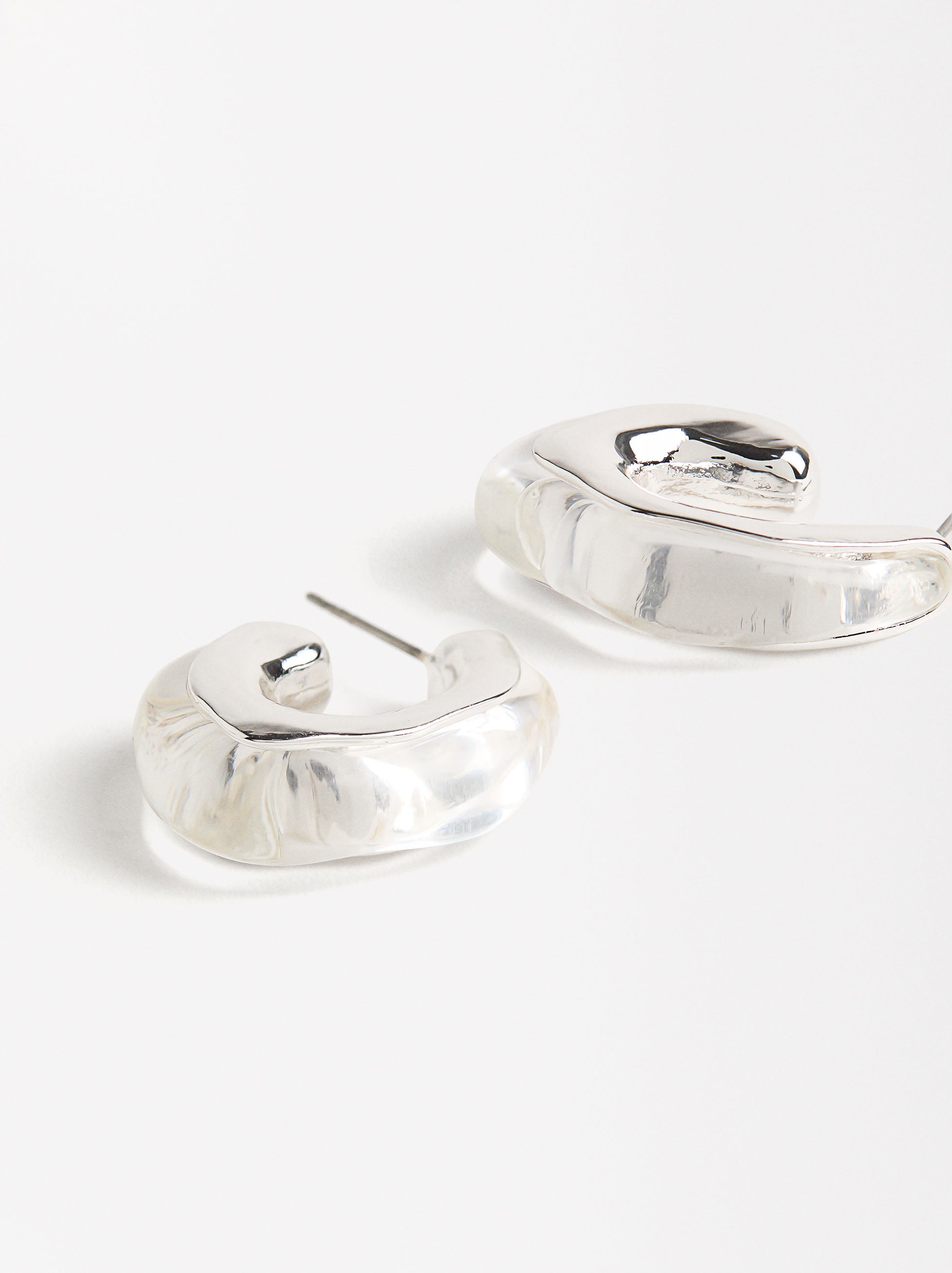 Aretes Abiertos Con Resina
