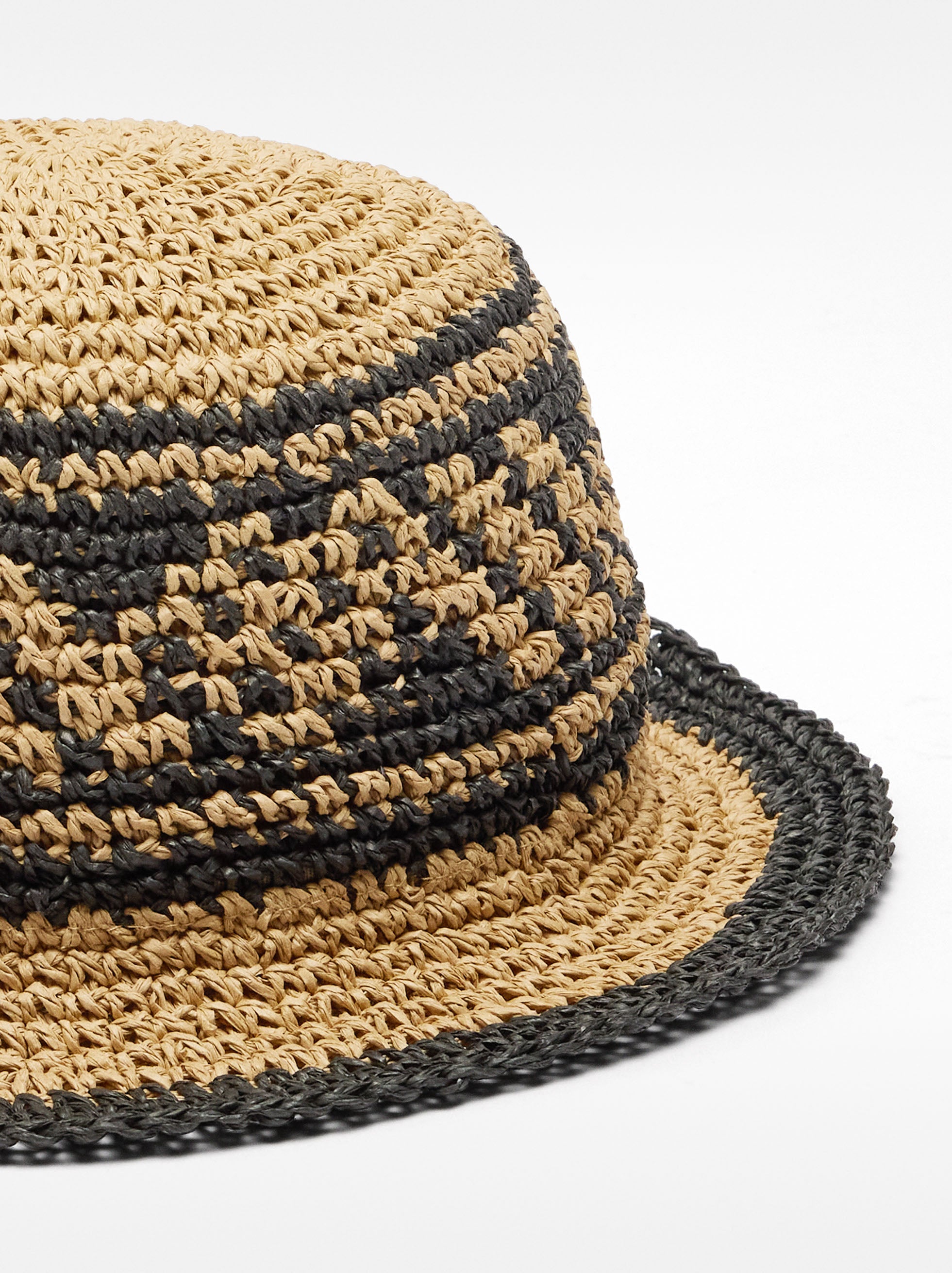 Sombrero Efecto Rafia