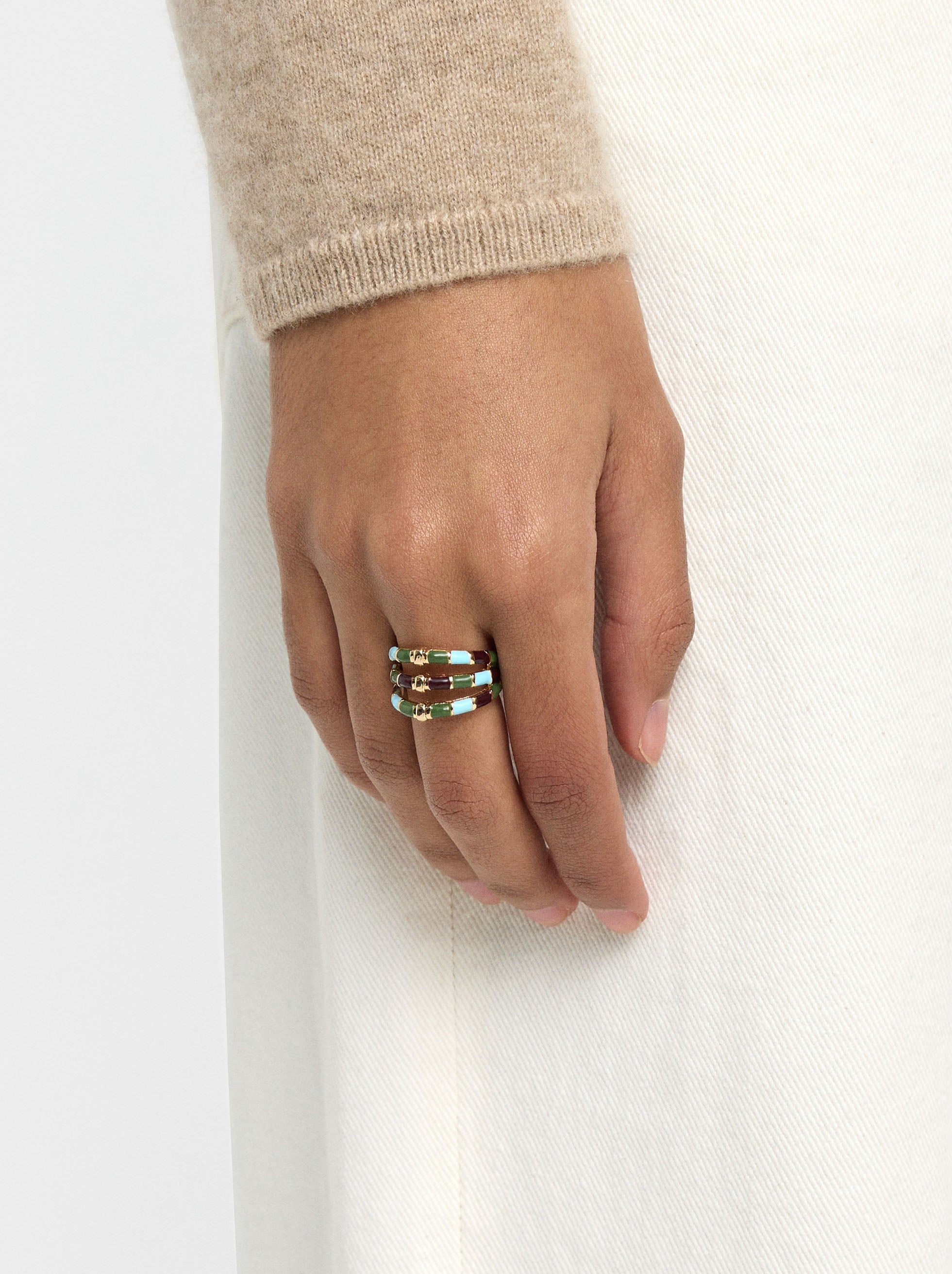 Anillo Efecto Triple Con Esmaltado