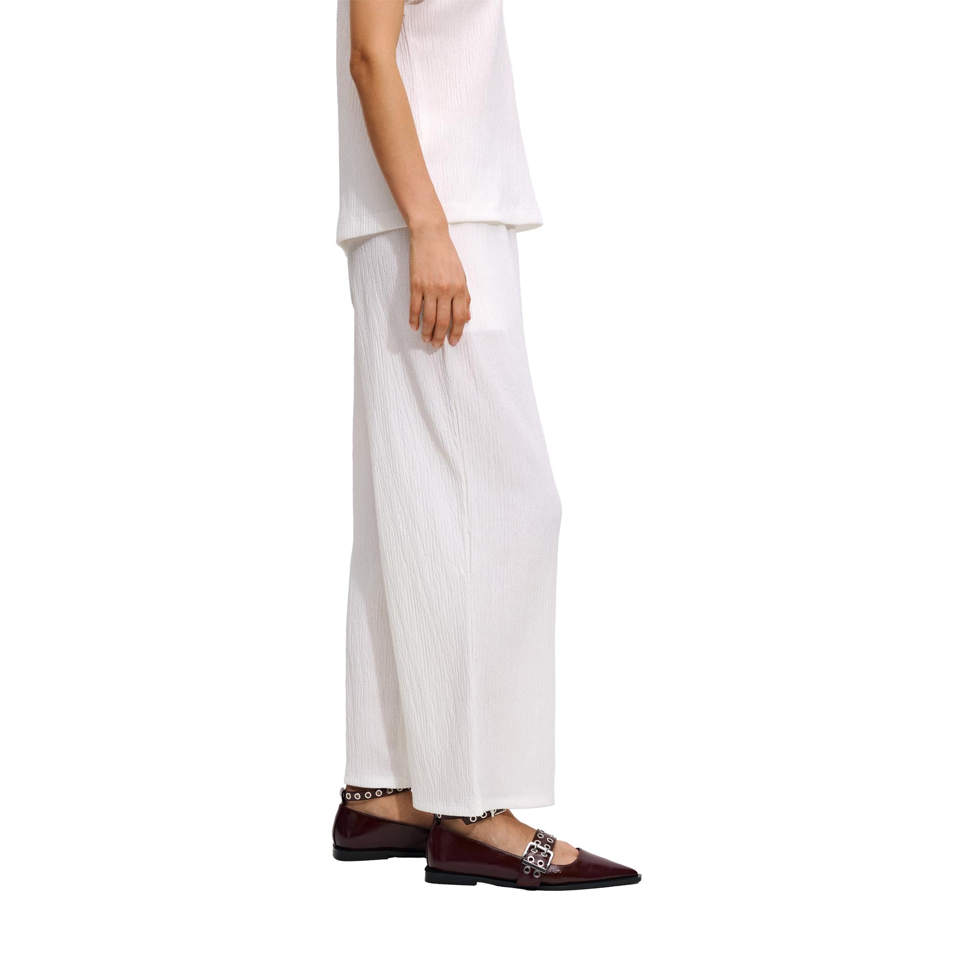 Pantalón Texturizado Con Cintura Elástica