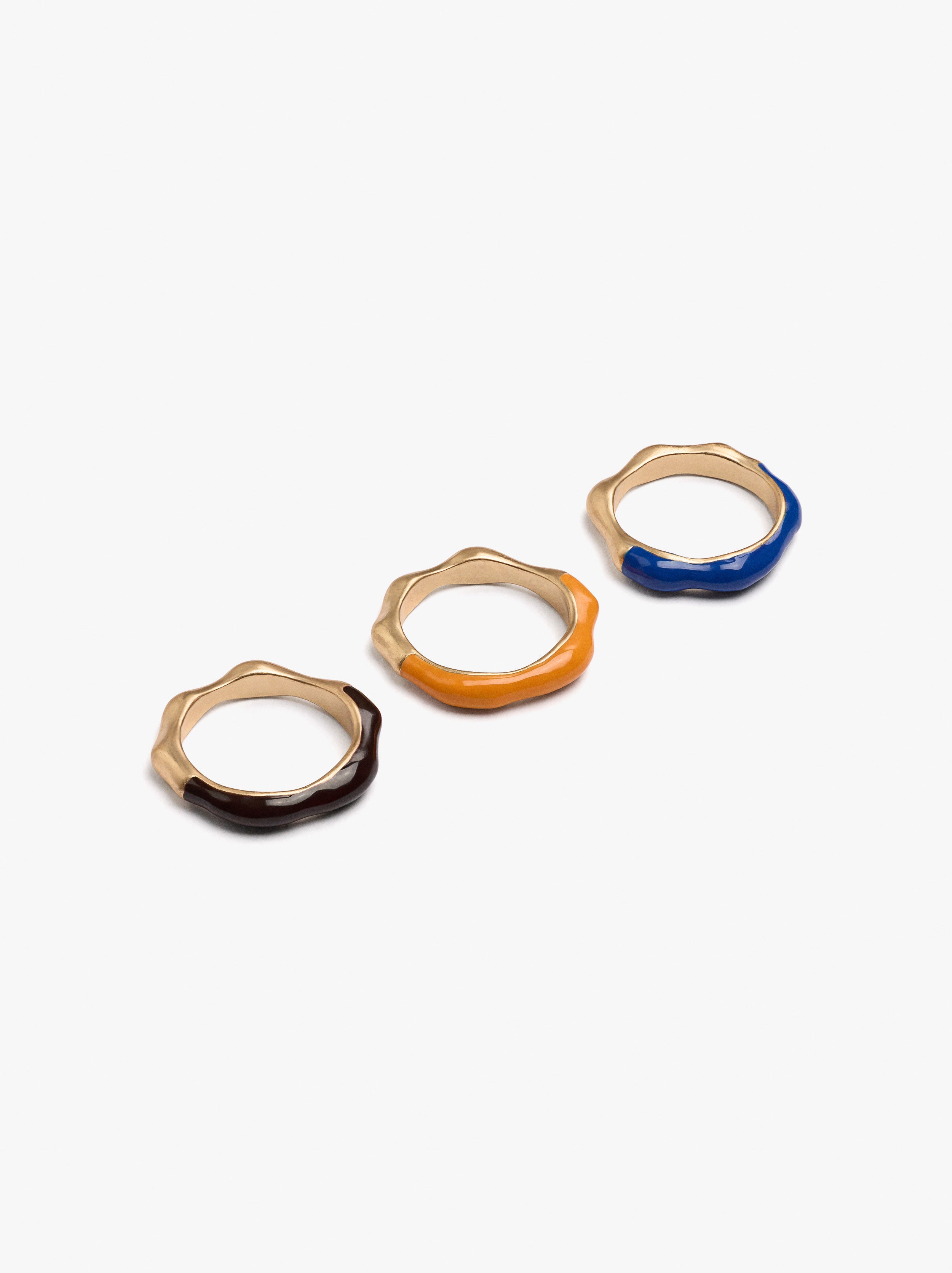 Set De Anillos Ondulados Con Esmaltado