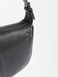 Cartera De Hombro Con Cierre Y Detalle De Tachuelas
