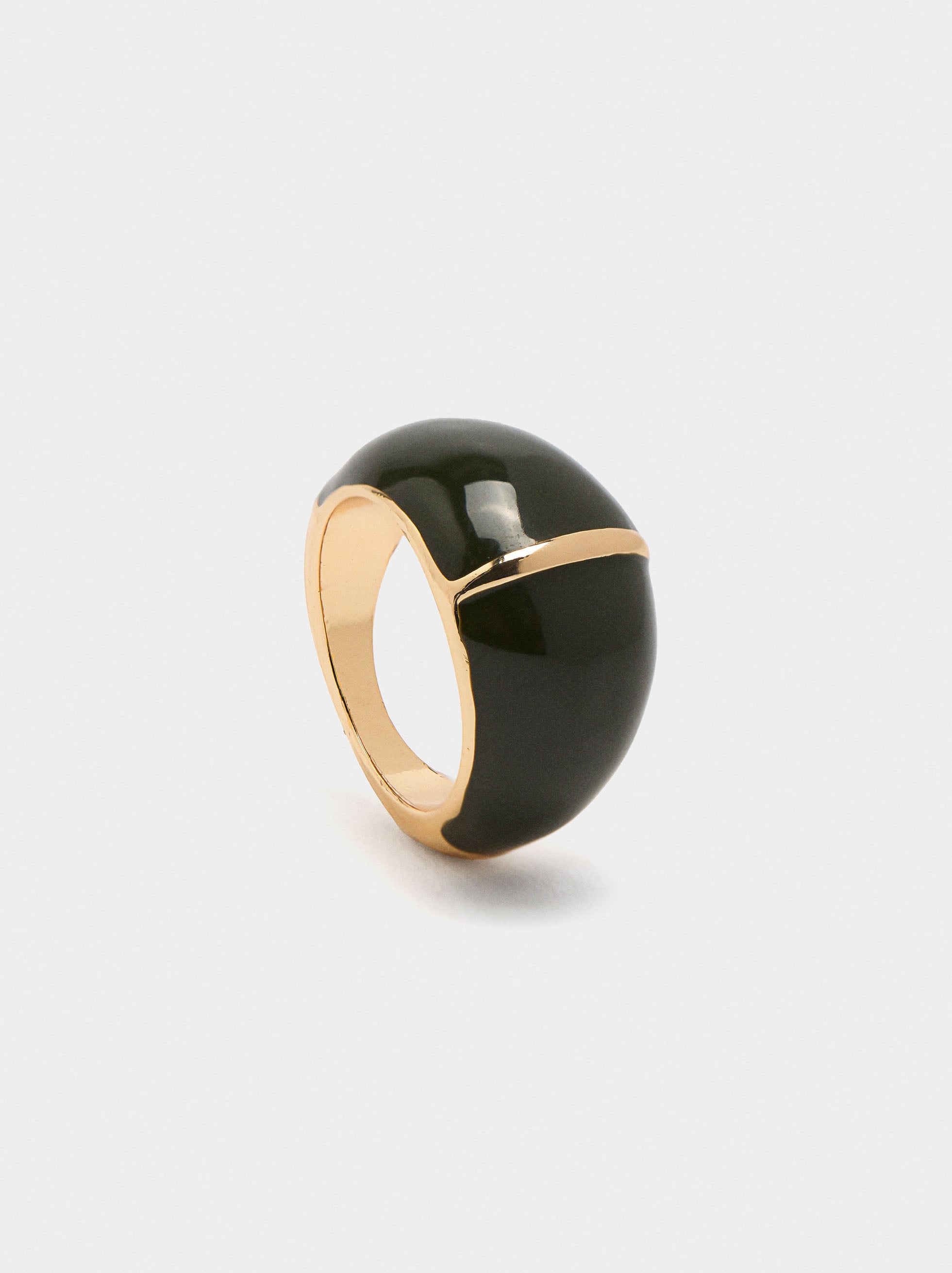 Anillo Redondeado Con Esmalte