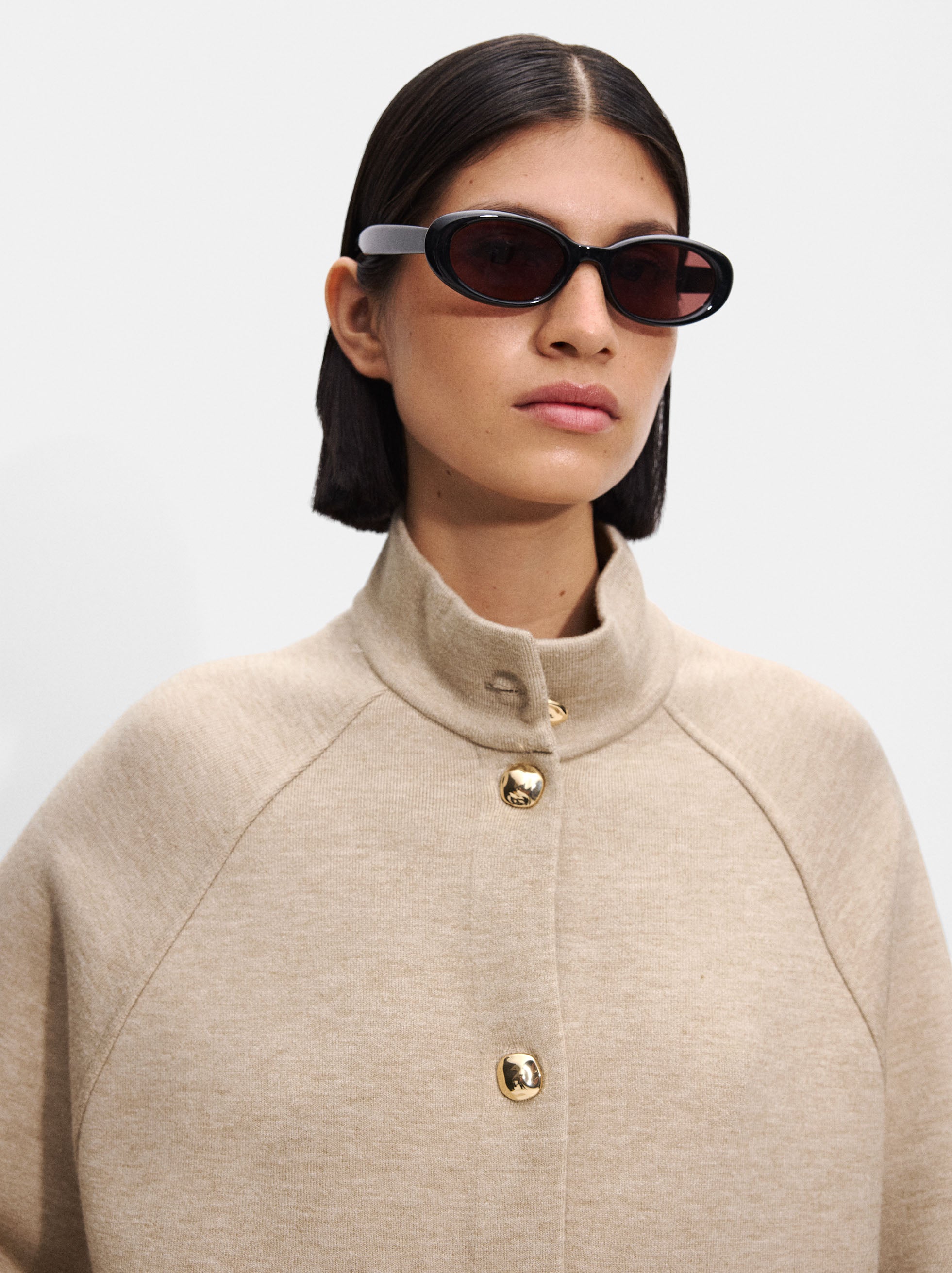 Poncho De Punto De Cuello Alto