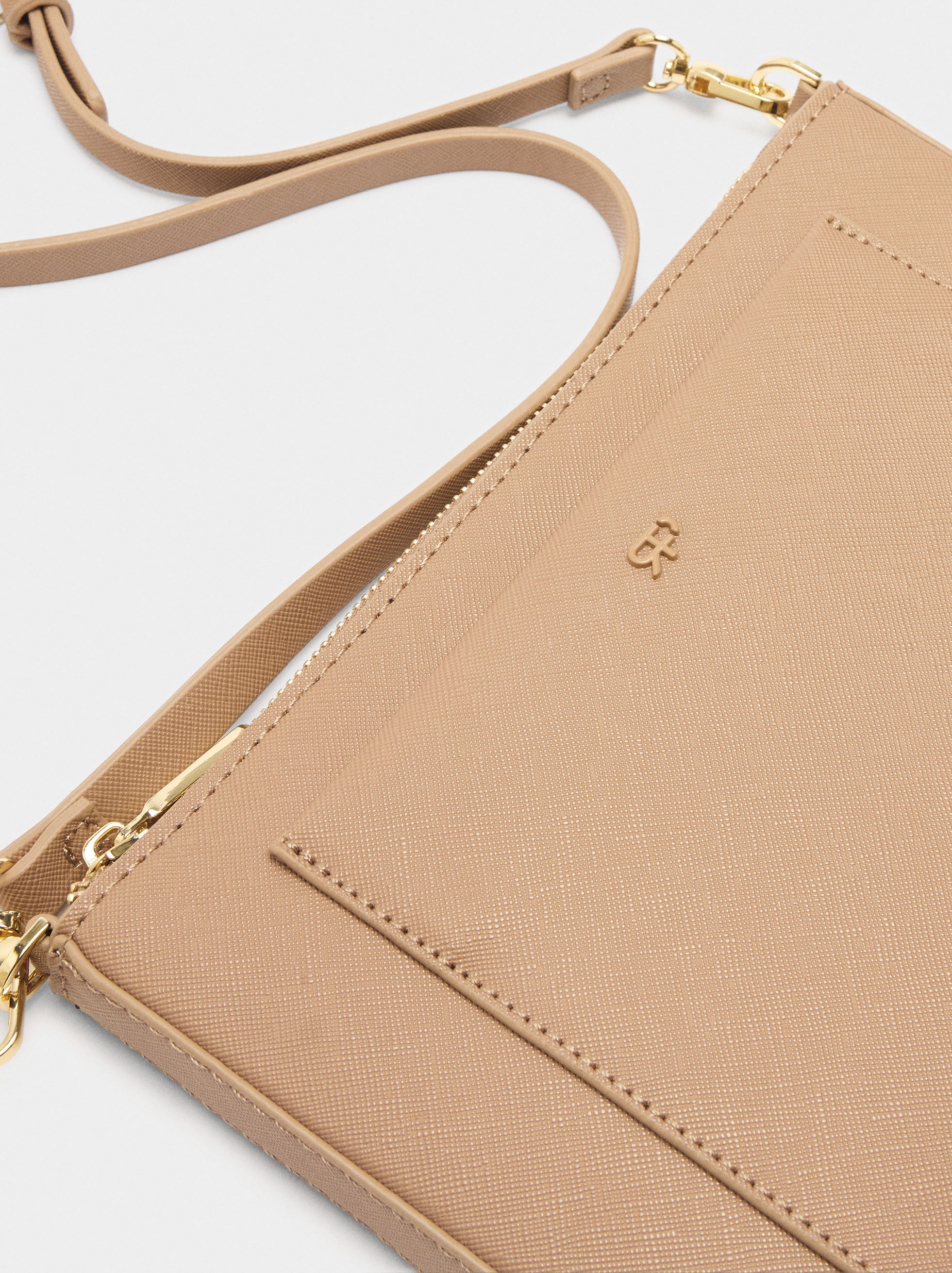 Bolso De Bandolera Con Textura