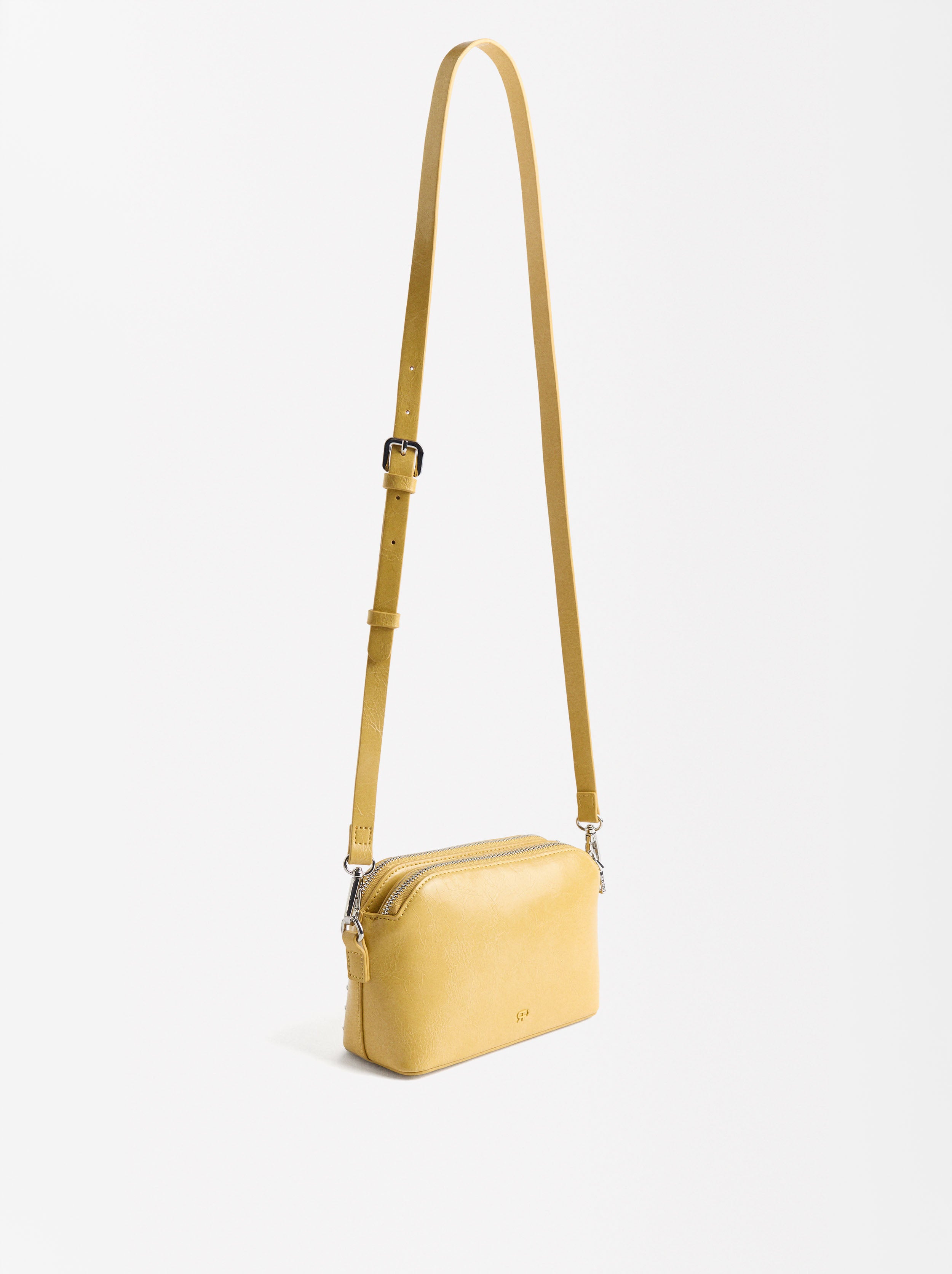 Bolso Bandolera Con Tachuelas