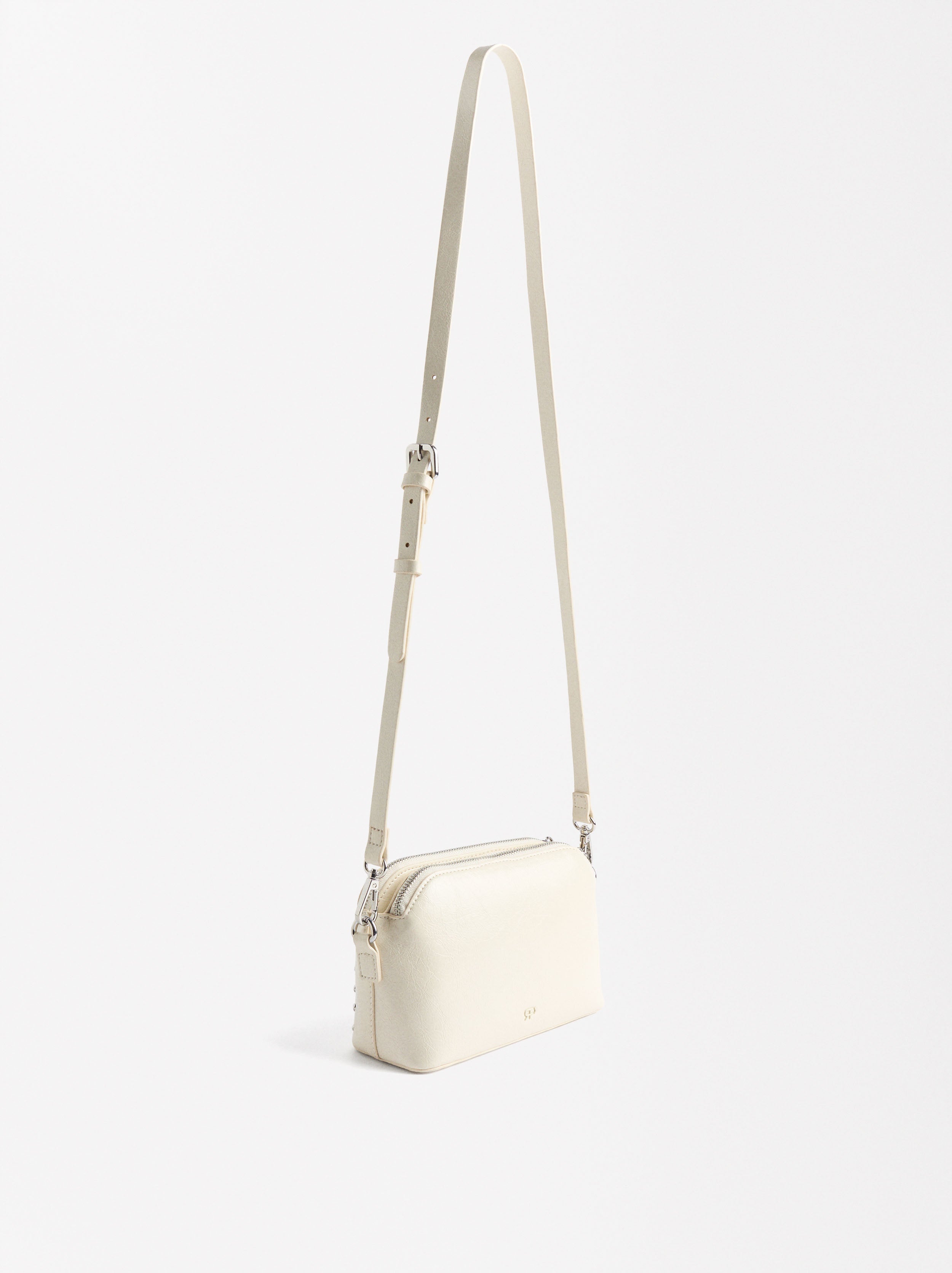 Bolso Bandolera Con Tachuelas