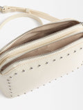 Bolso Bandolera Con Tachuelas