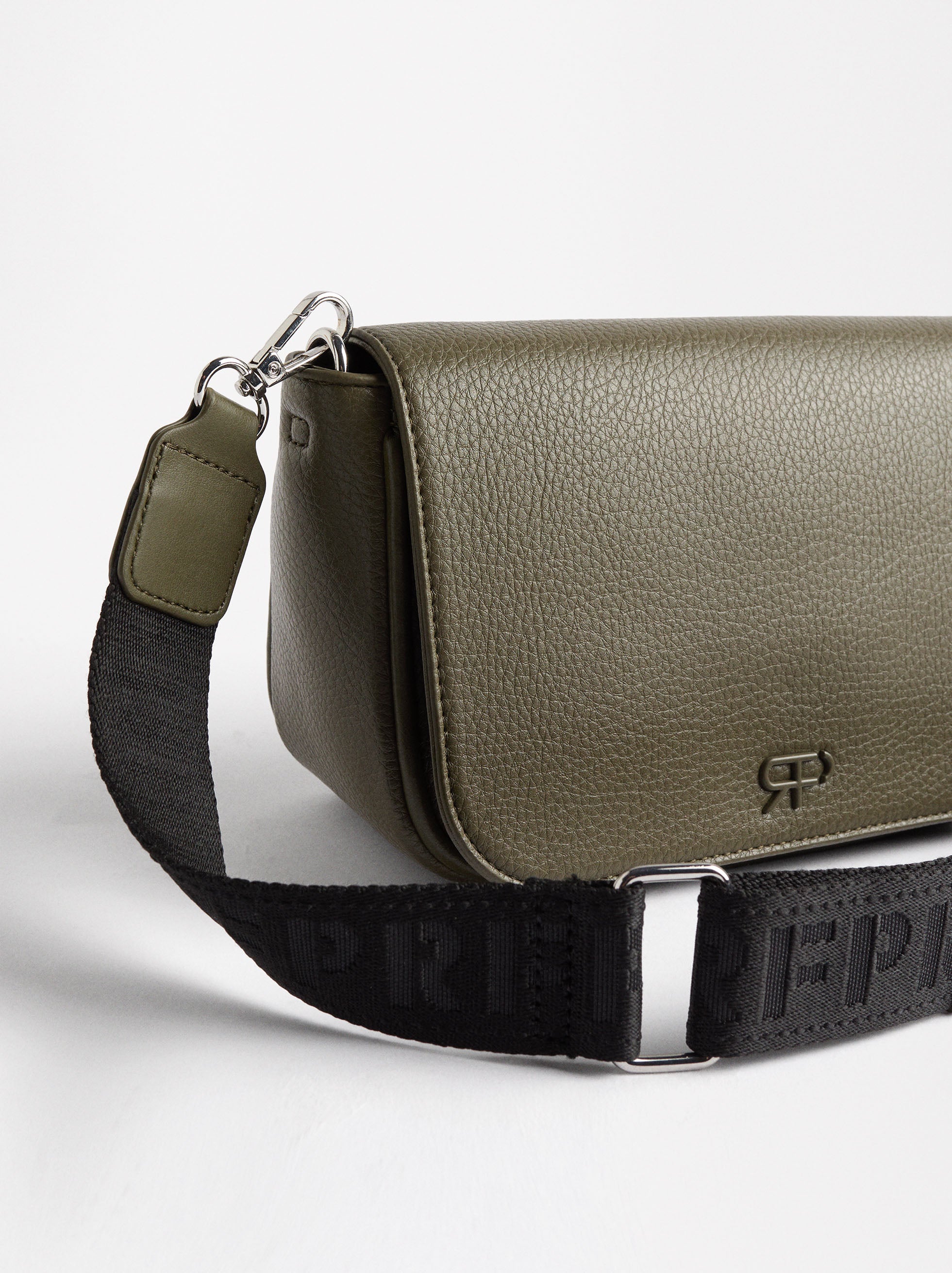 Bolso Bandolera Con Solapa