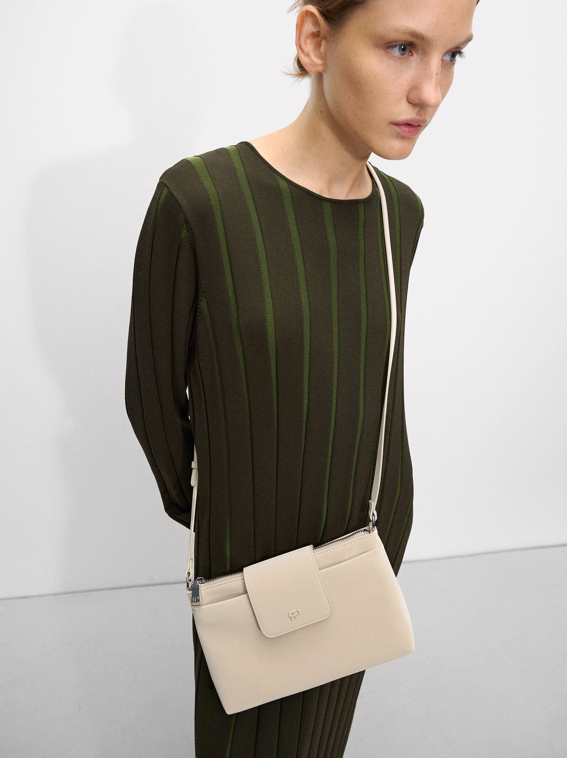 Bolso Bandolera Textura Suave
