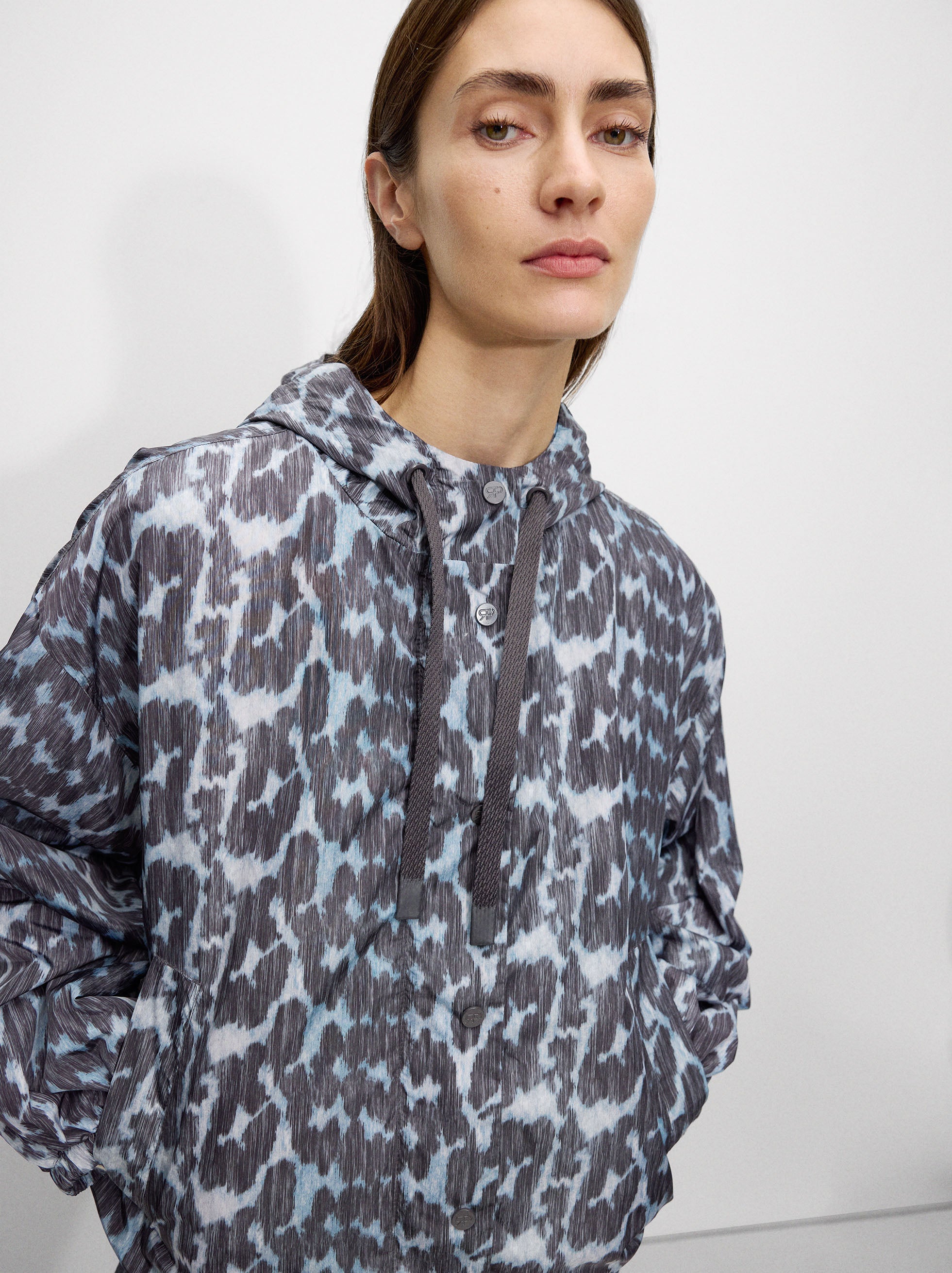 Parka Ligera Estampada De Leopardo