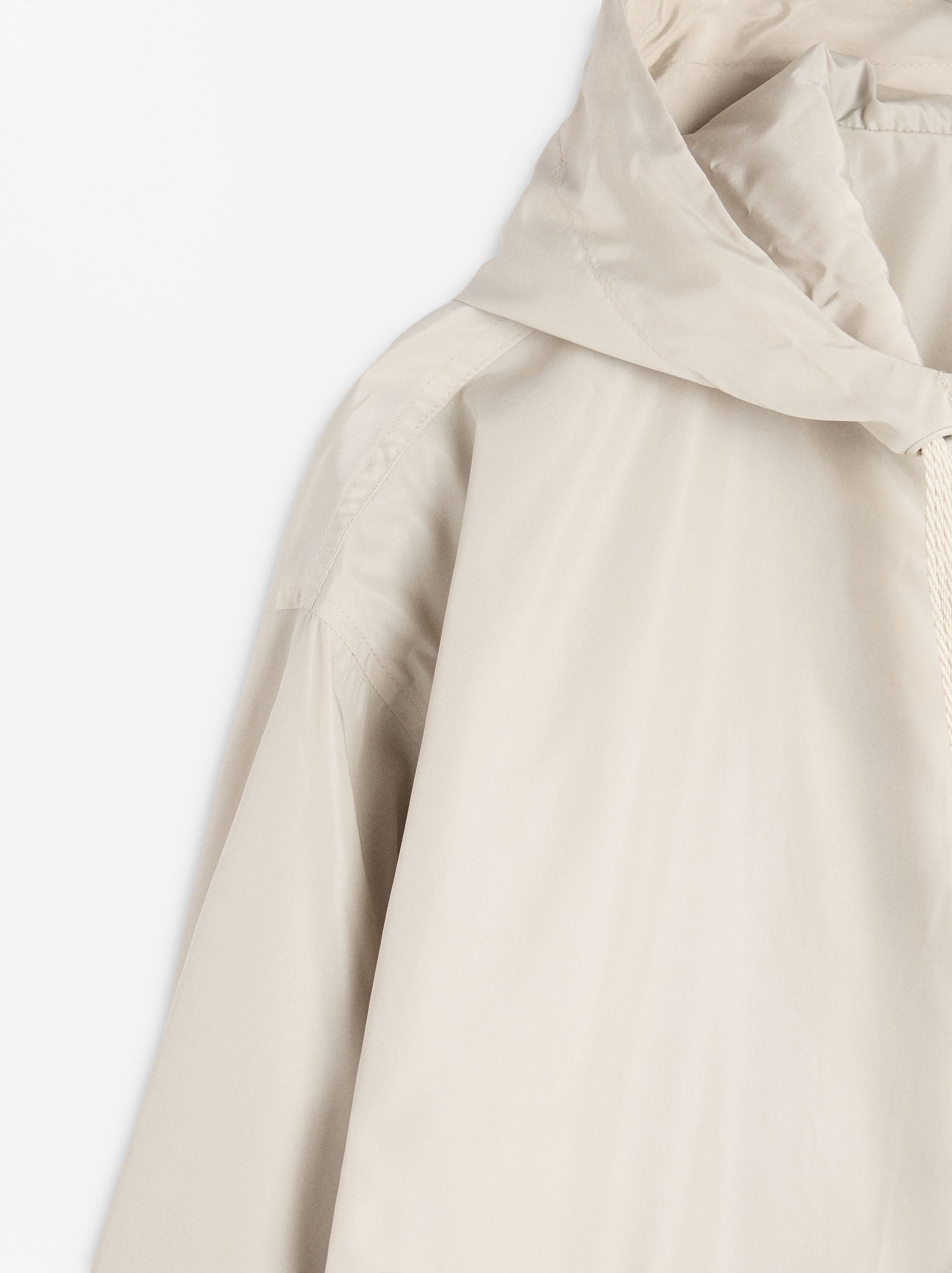 Impermeable Con Capucha