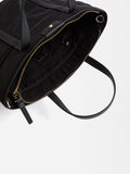 Bolso Tote De Nylon Con Colgante