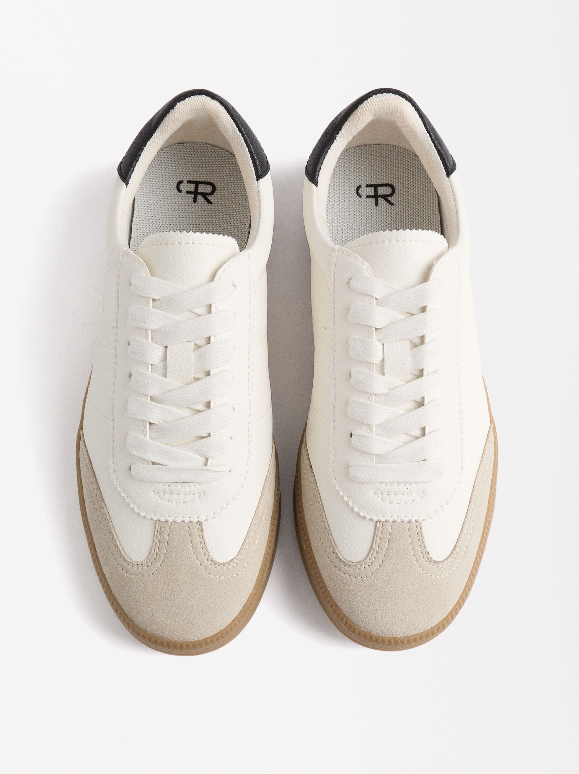 Zapatillas Con Contraste