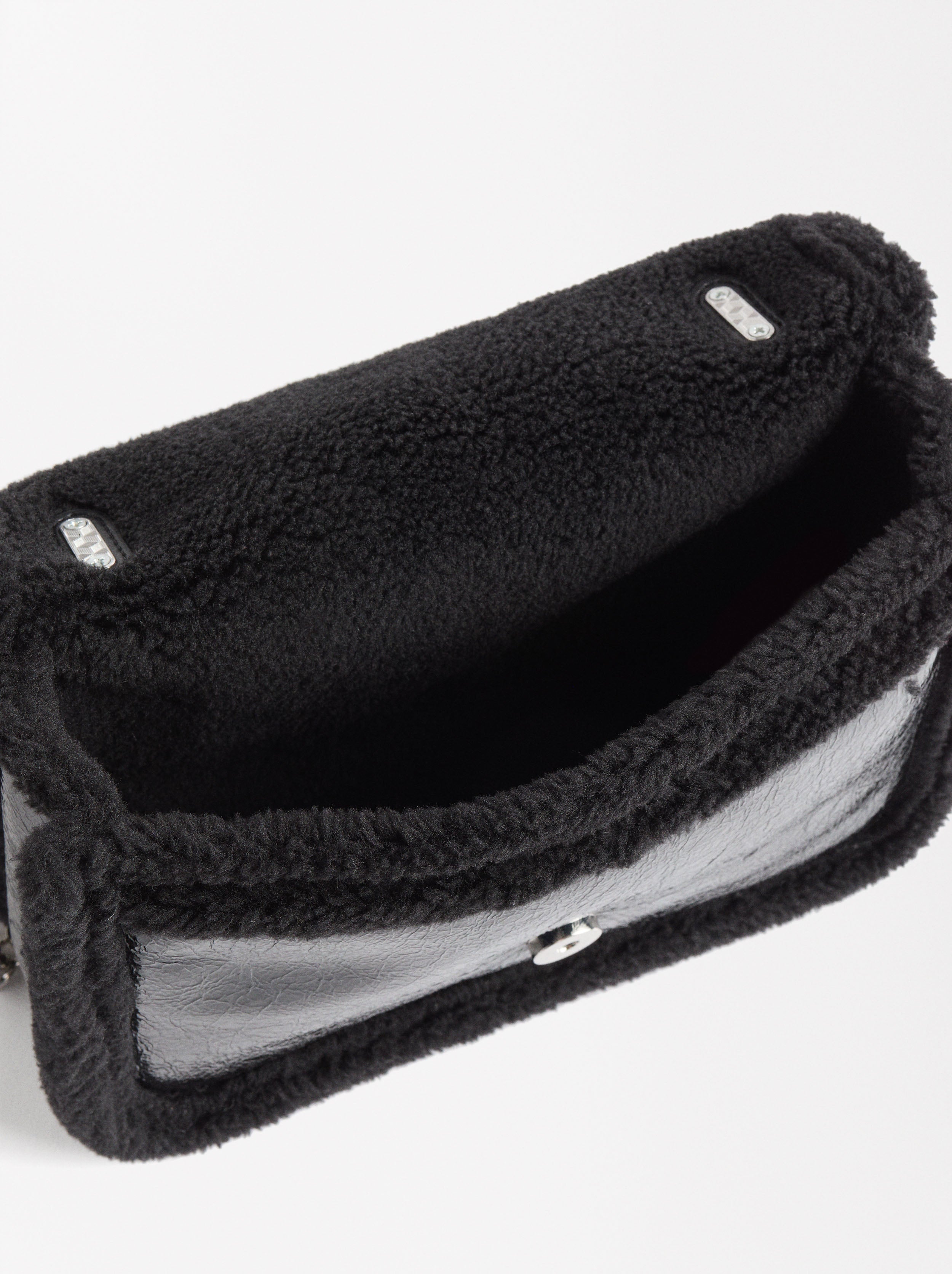 Cartera De Hombro Con Cadena Y Efecto Pelo