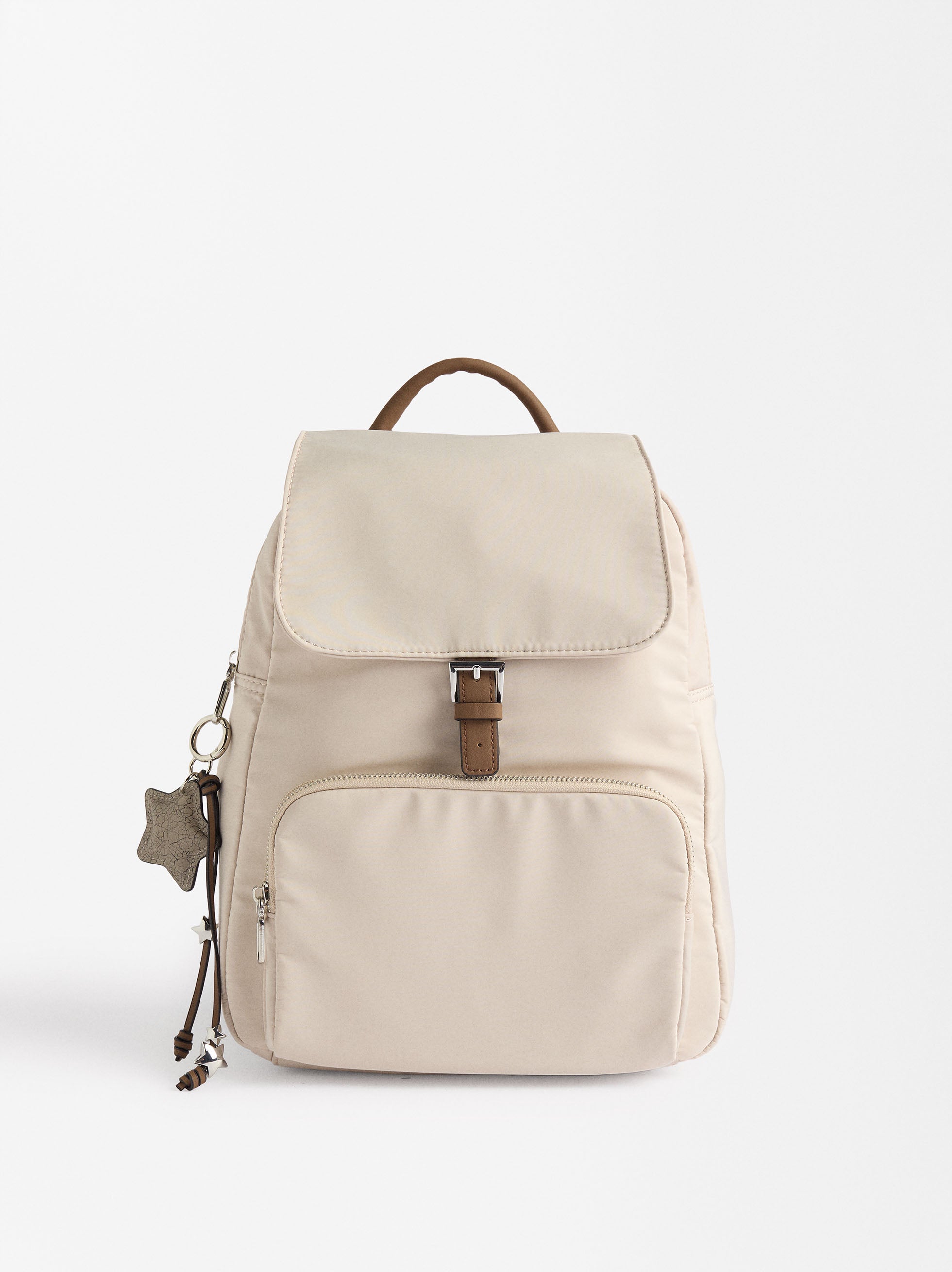 Mochila De Nylon Con Colgante