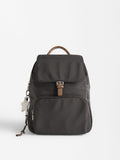 Mochila De Nylon Con Colgante