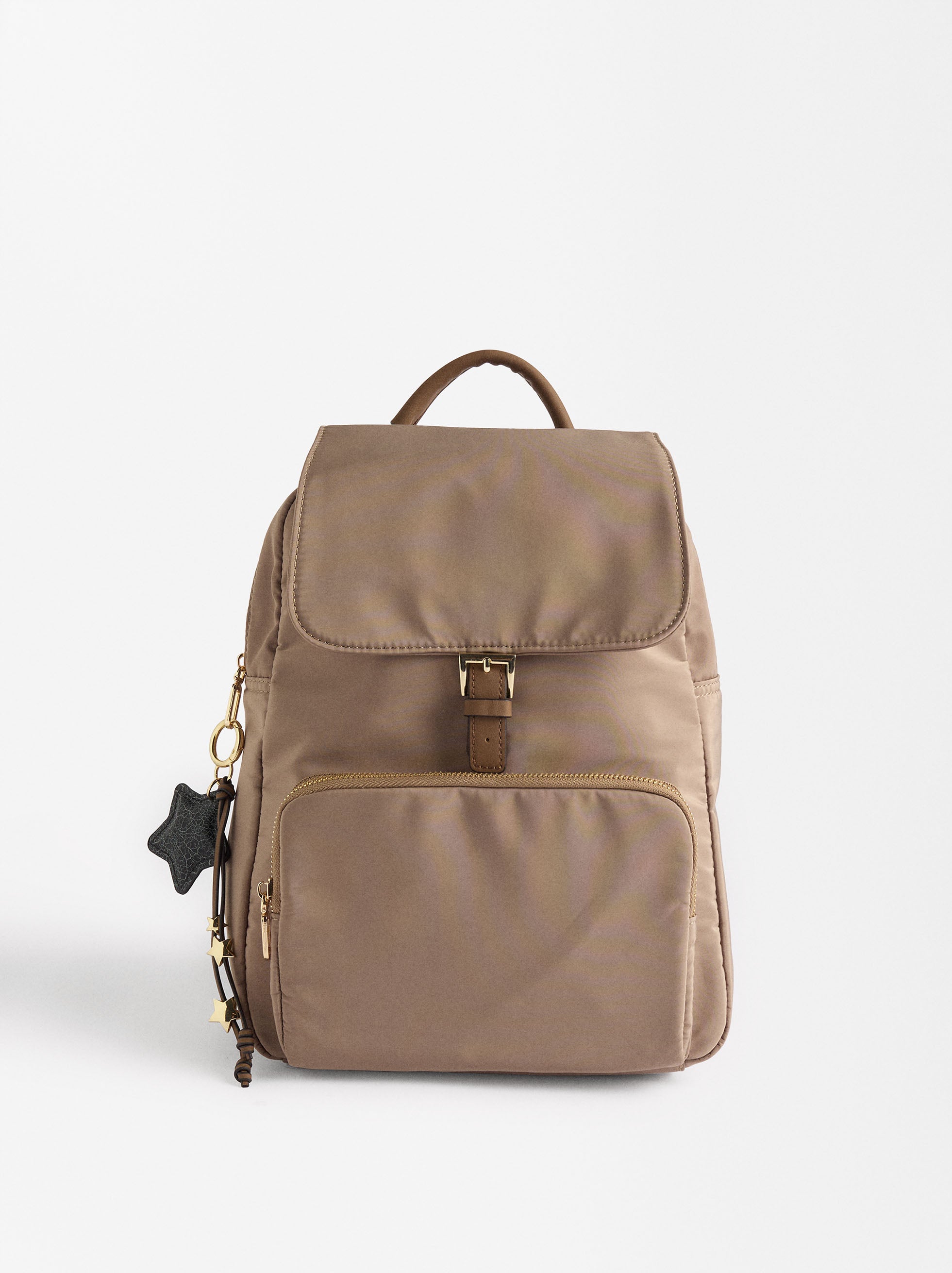 Mochila De Nylon Con Colgante