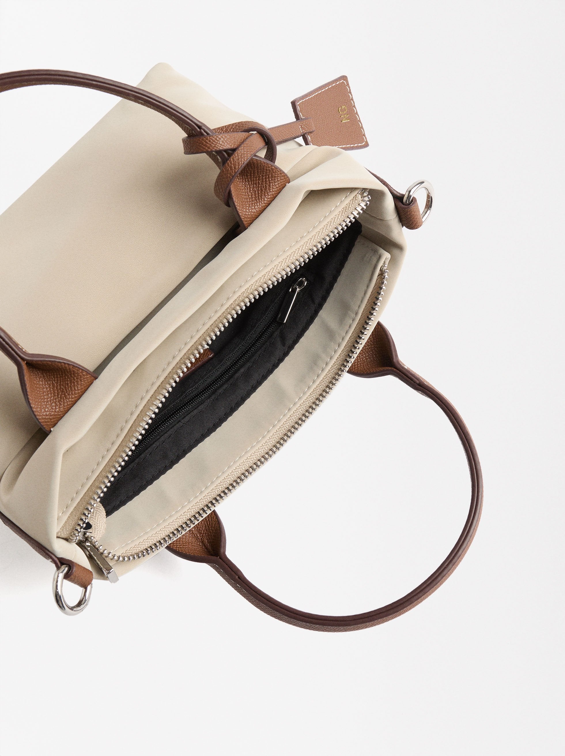 Cartera Tote Con Textura Suave