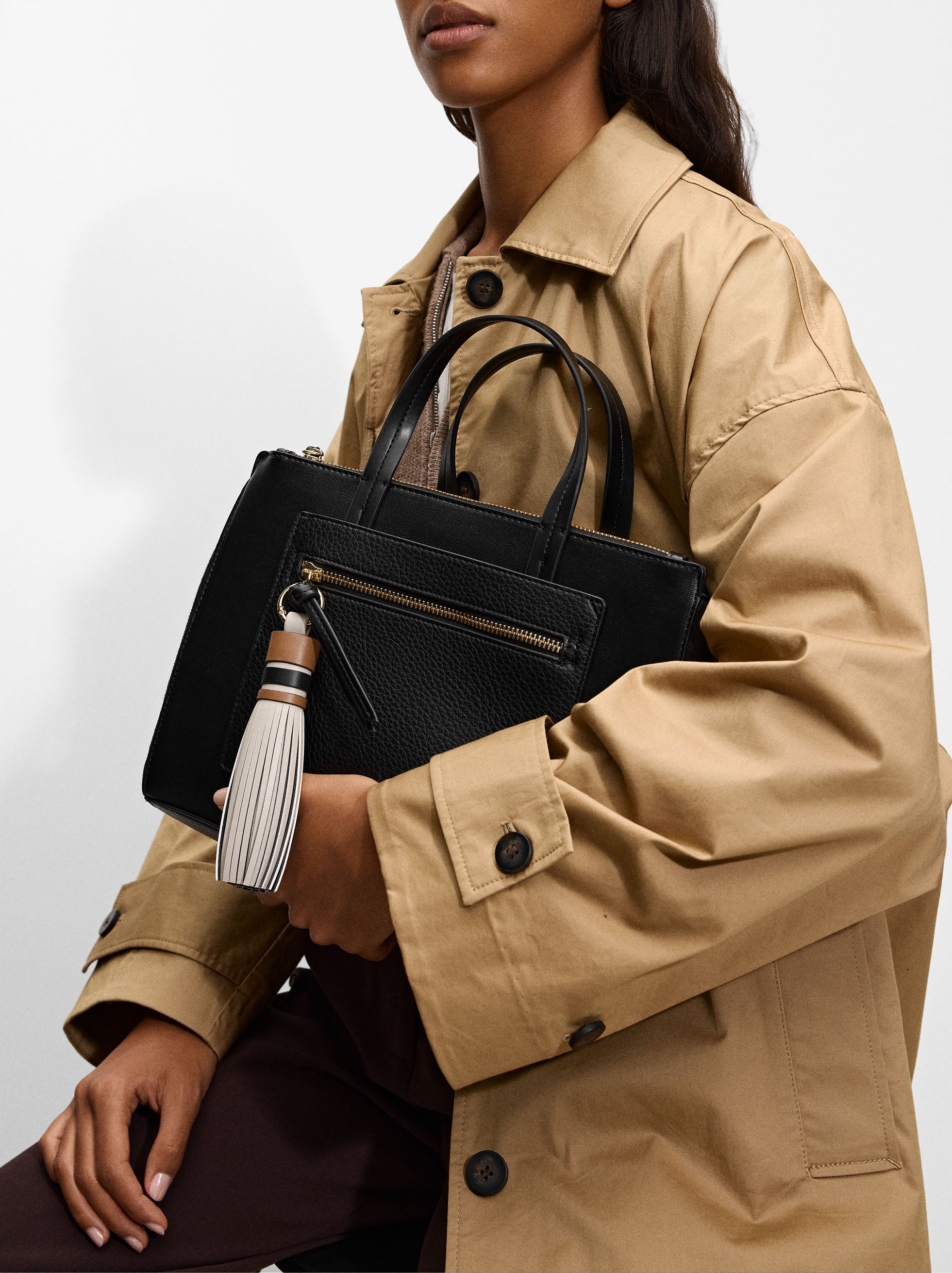 Cartera Tote Con Colgante