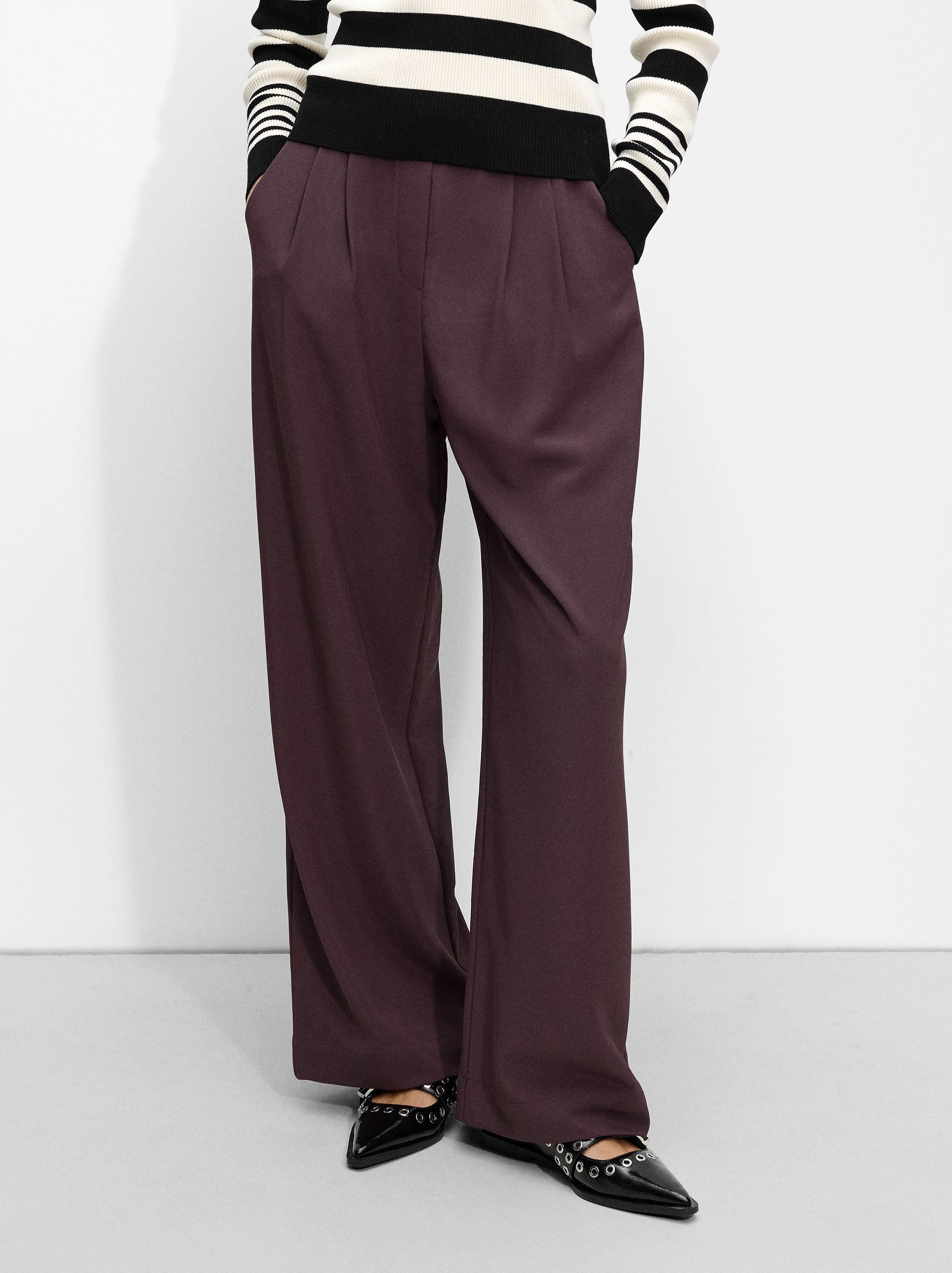 Pantalón Fluido Con Gancho
