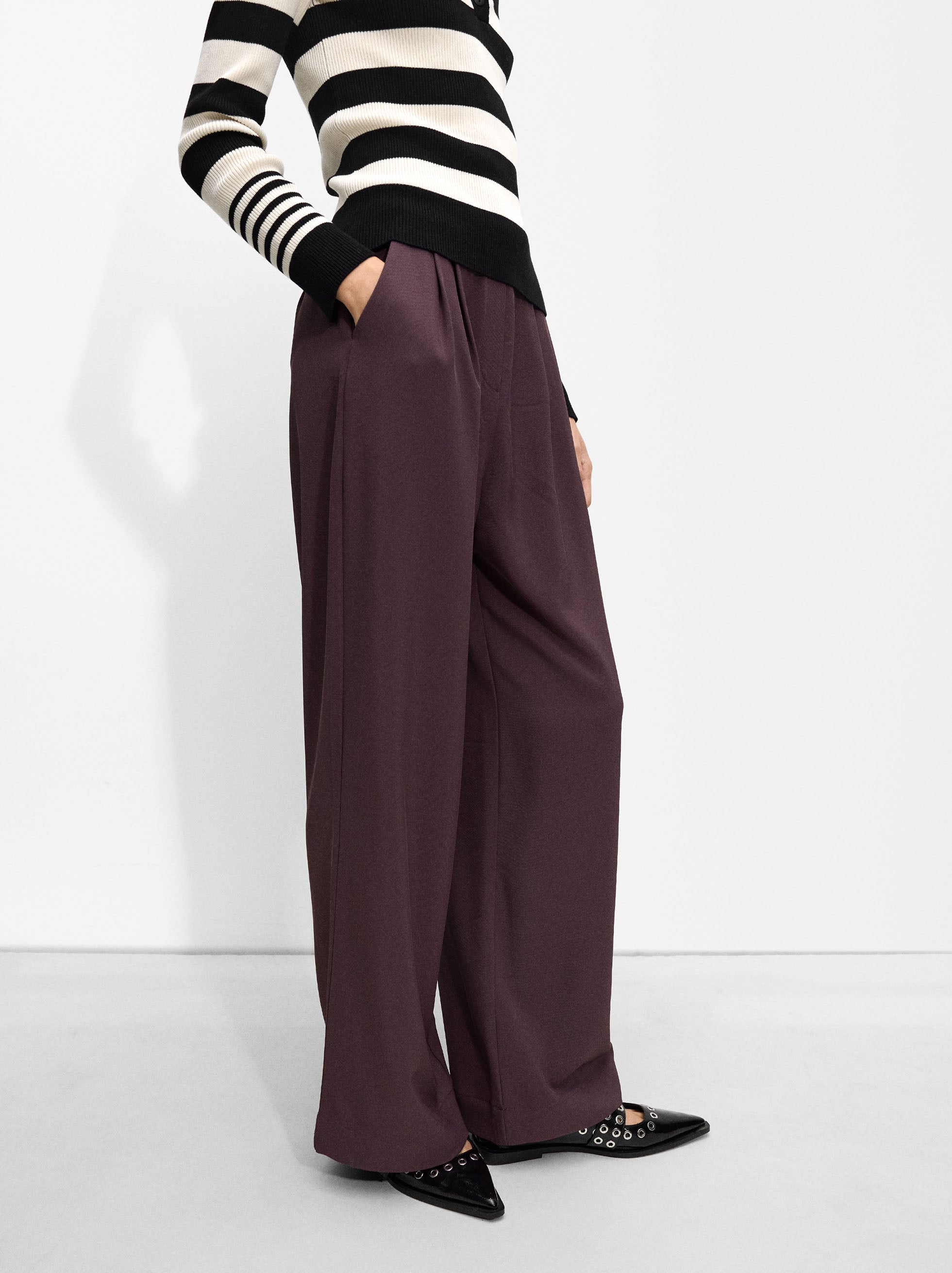 Pantalón Fluido Con Gancho