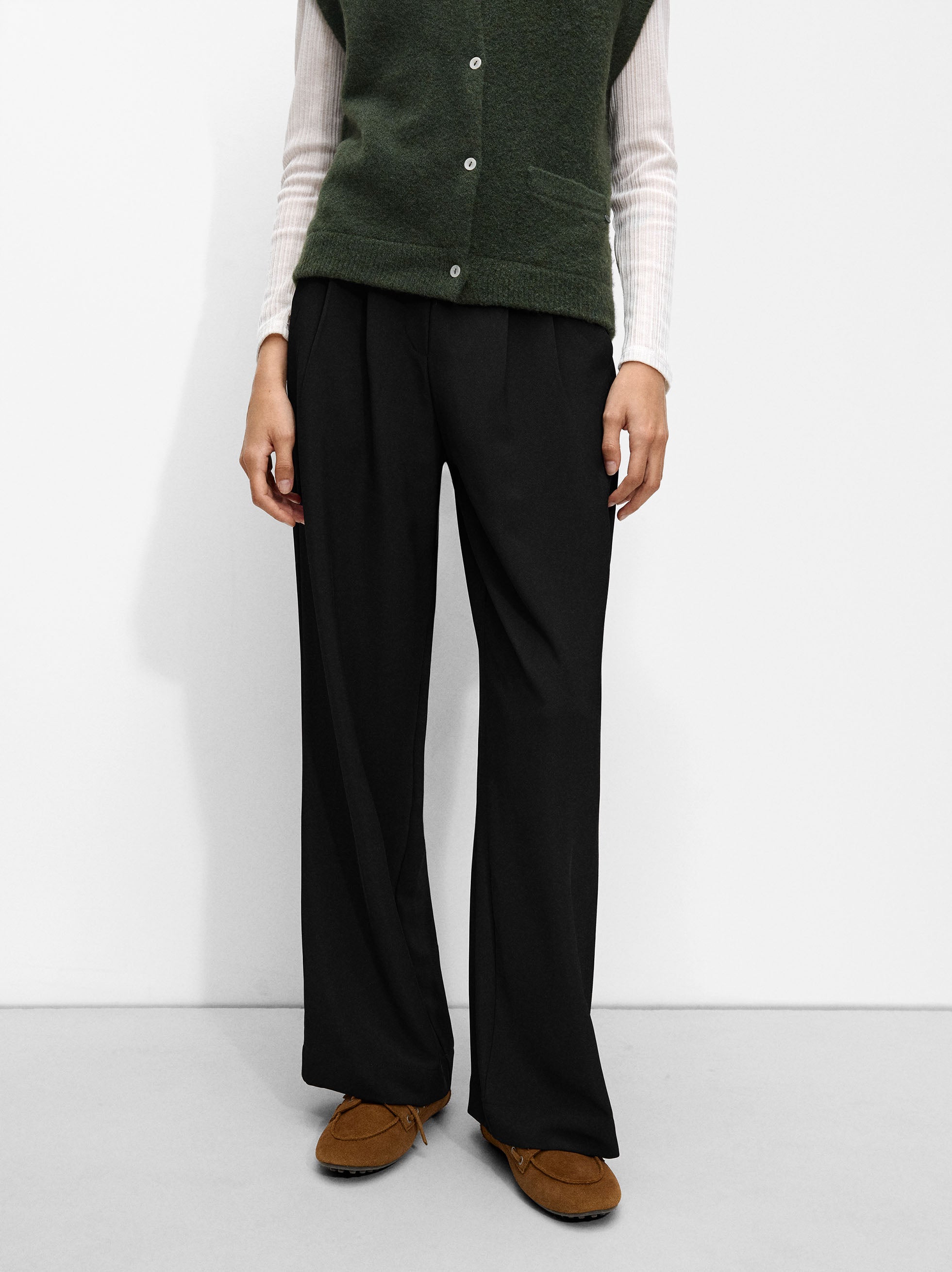 Pantalón Fluido Con Gancho