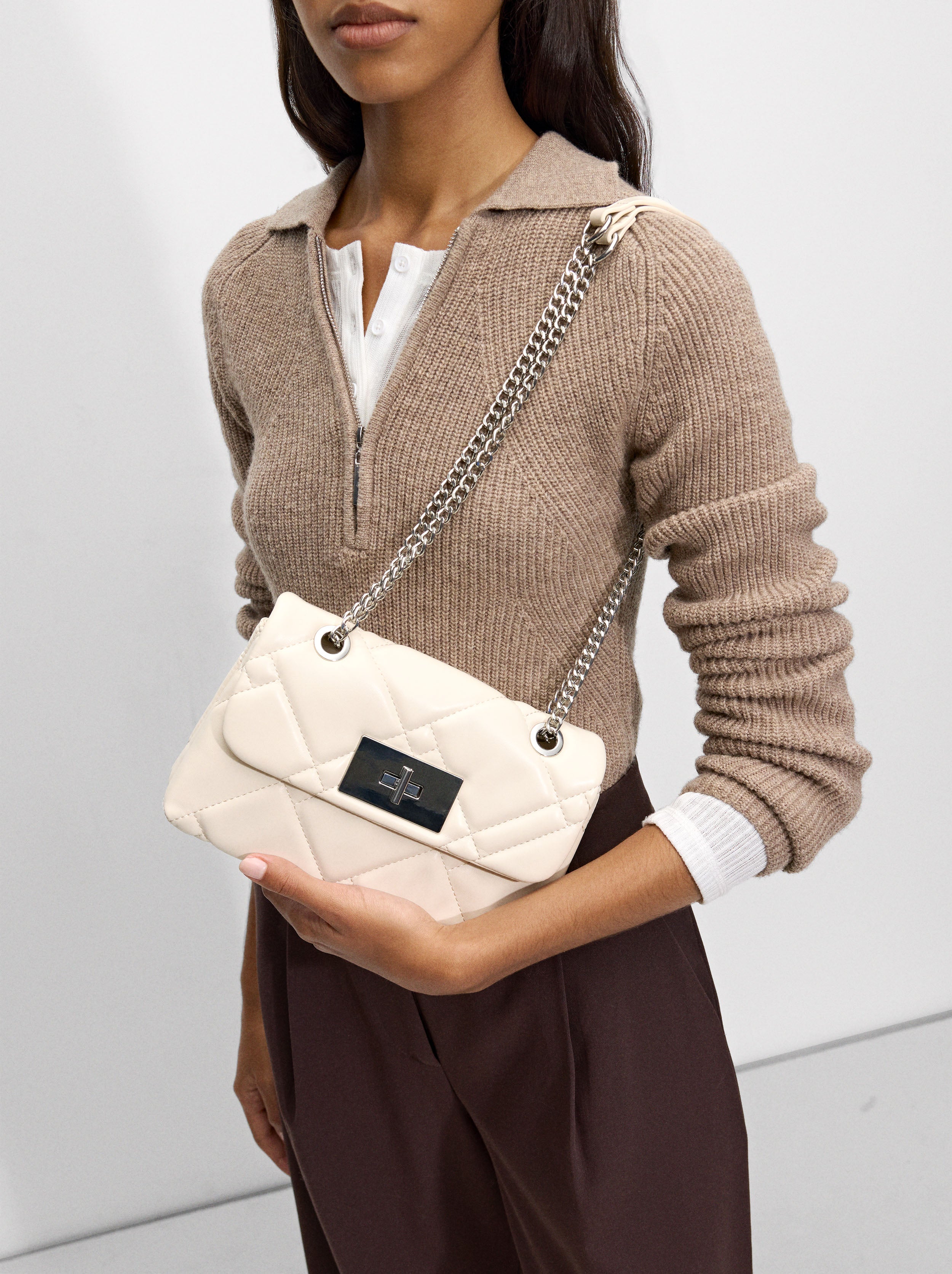 Bolso De Hombro Con Cadena