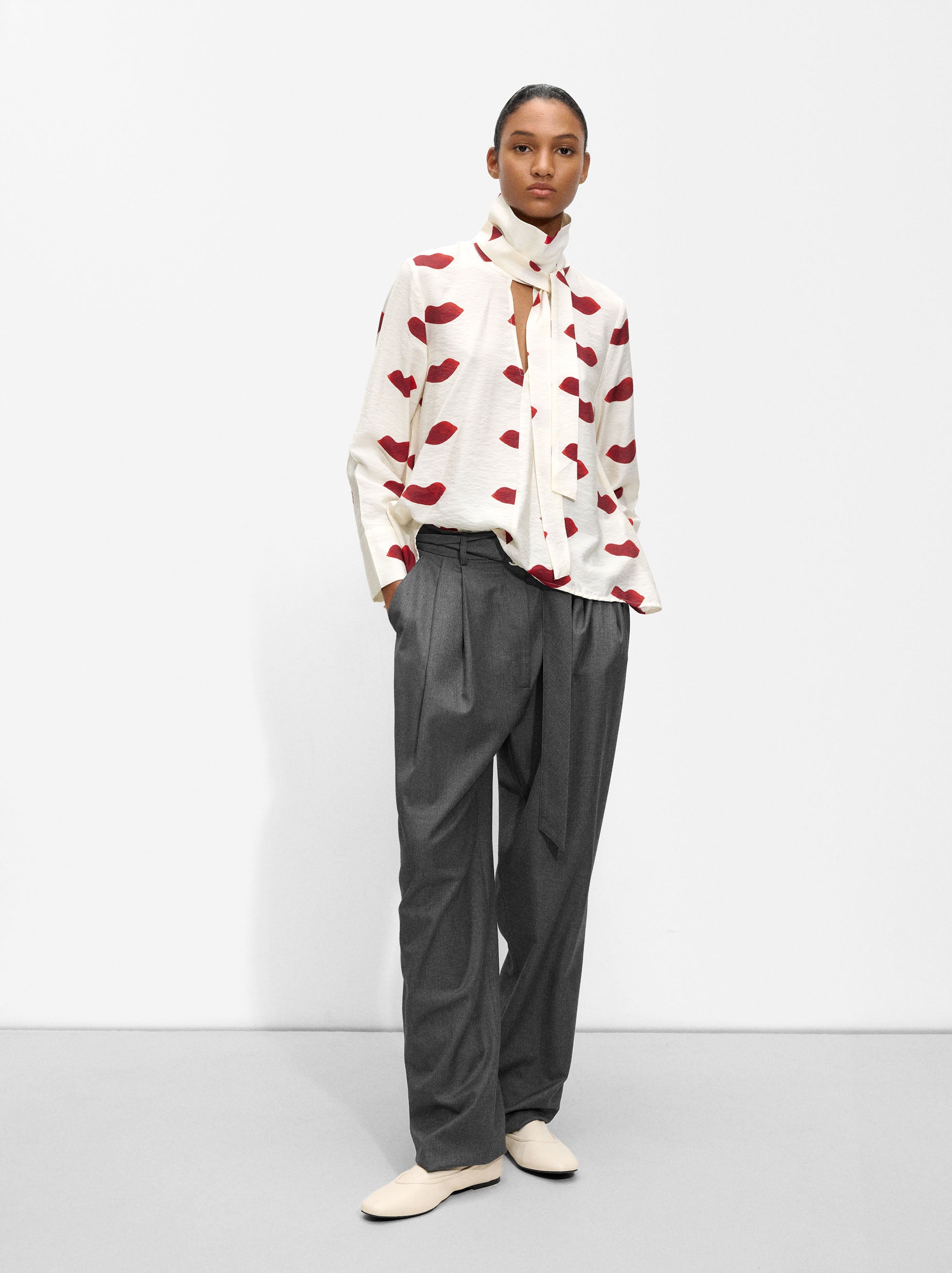 Camisa Estampada De Cuello Alto